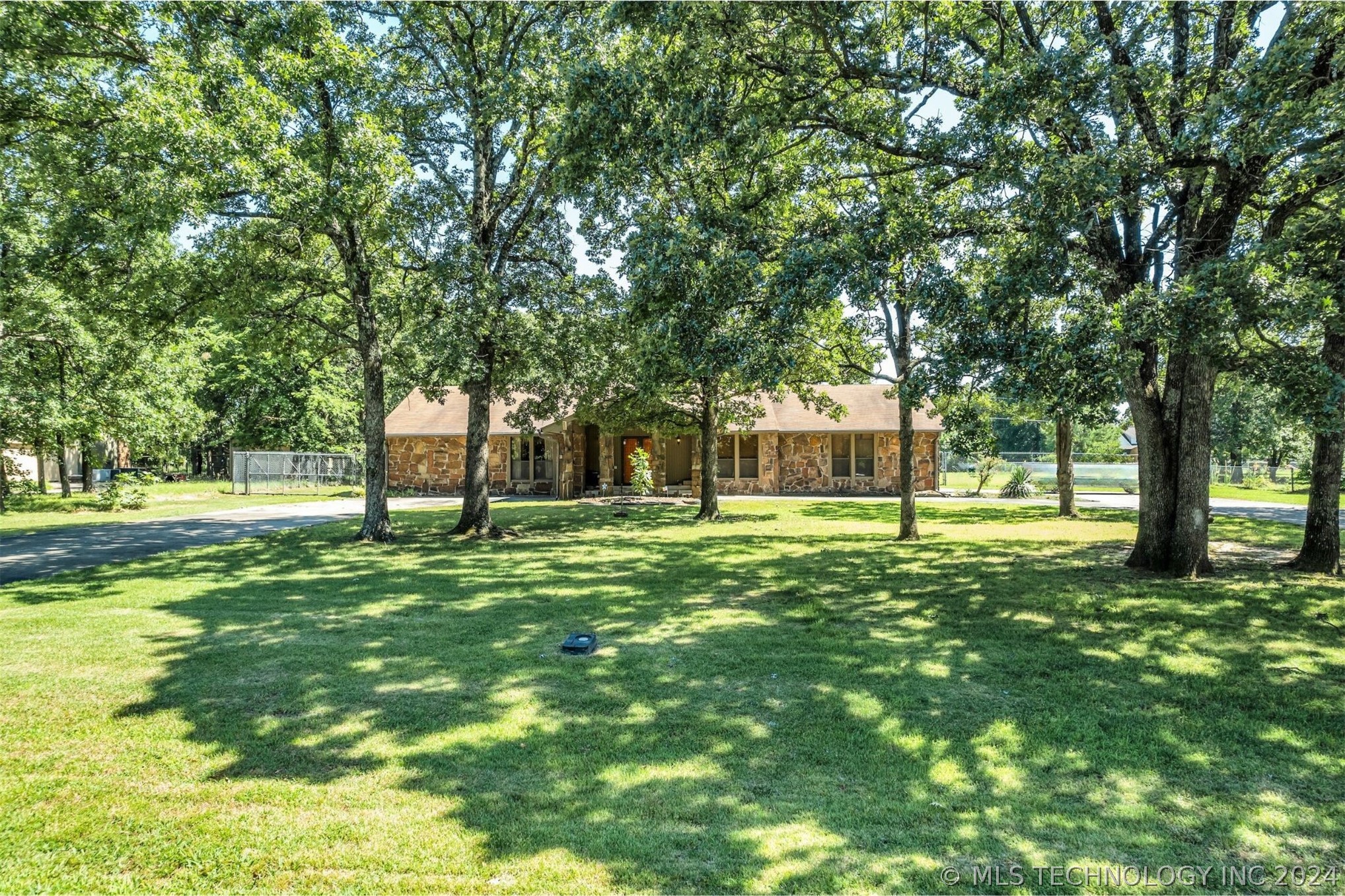 4524 W 86th Street S