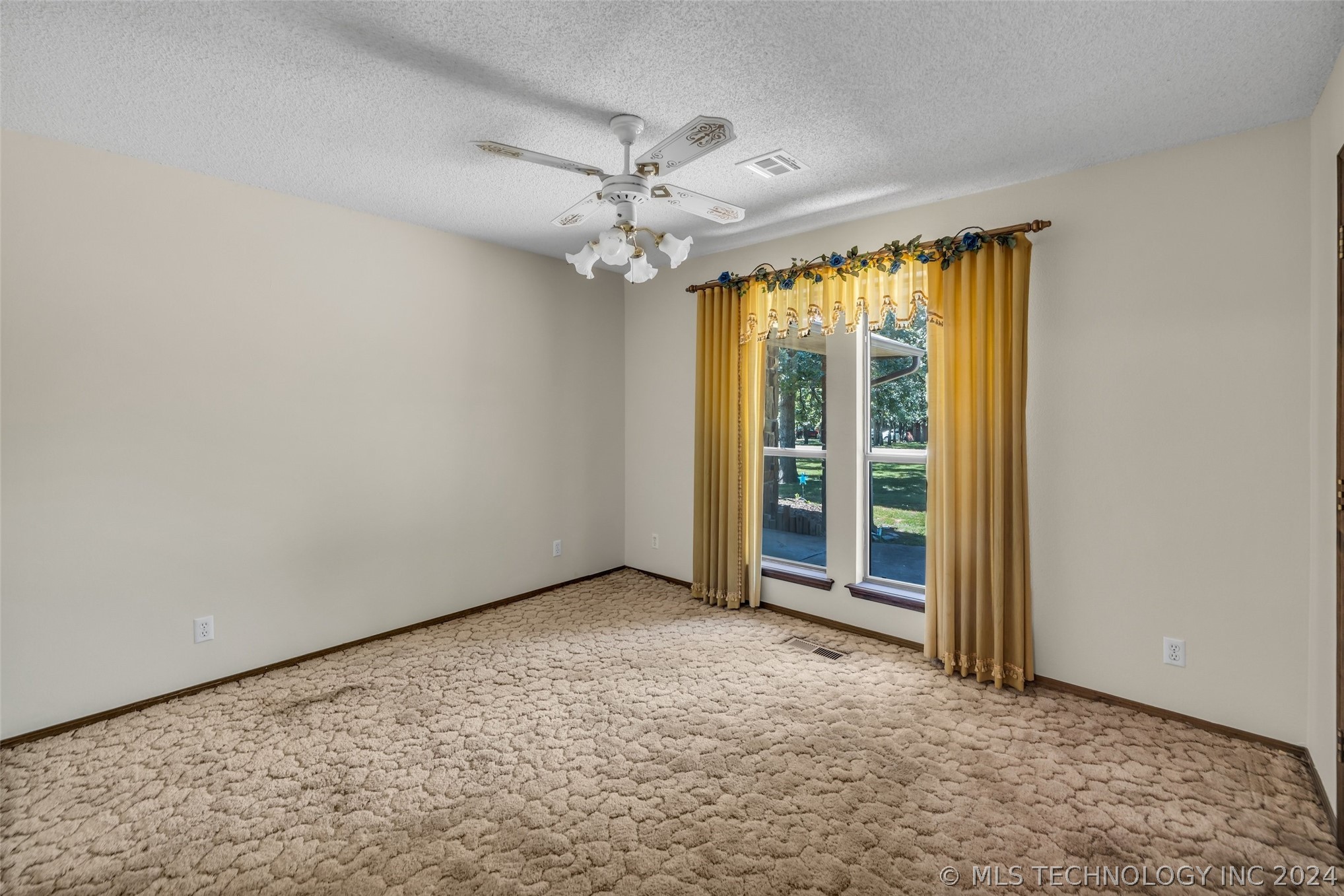 4524 W 86th Street S