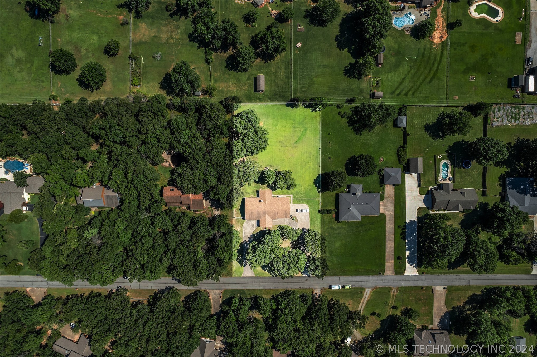 4524 W 86th Street S