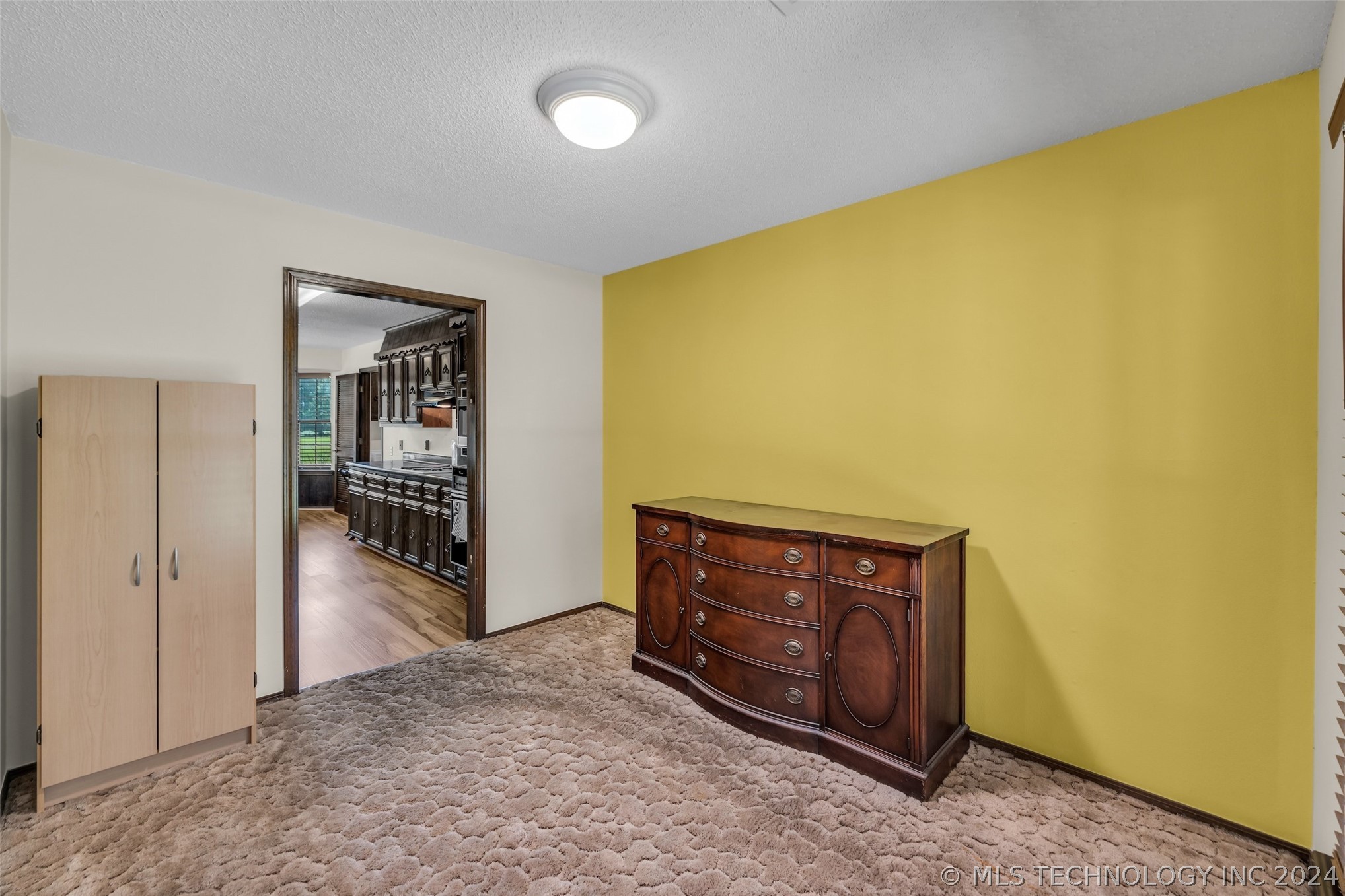 4524 W 86th Street S