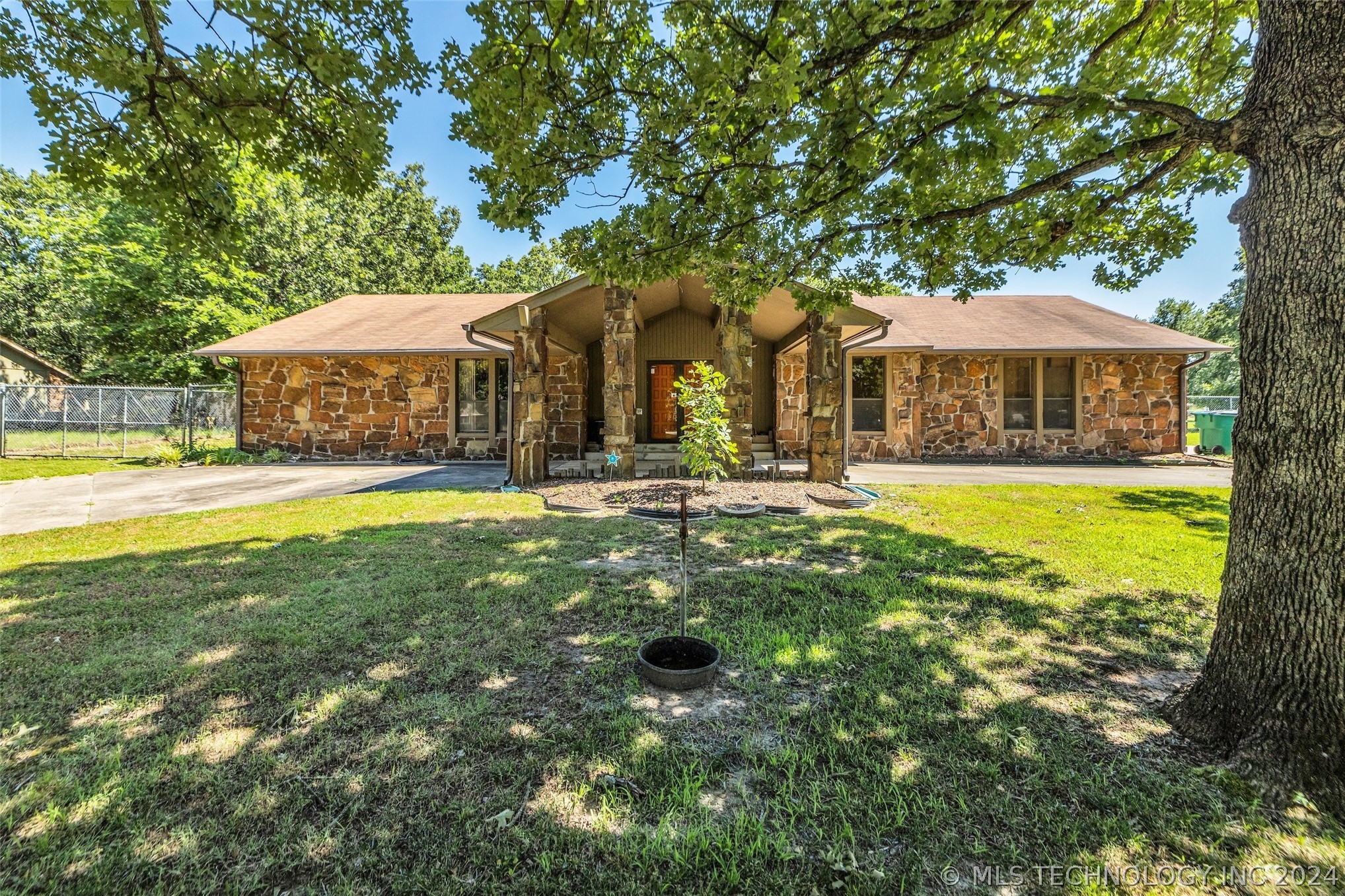 4524 W 86th Street S