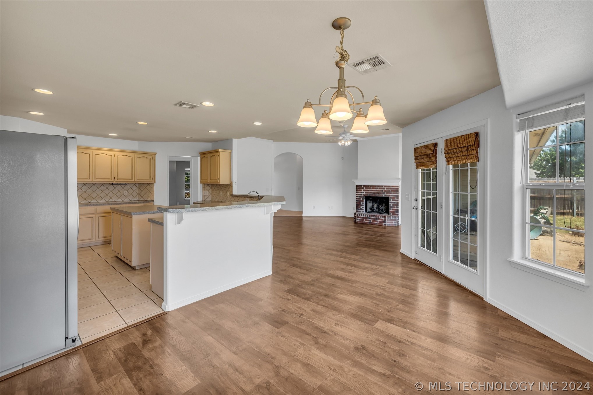 1704 W 119th Place S