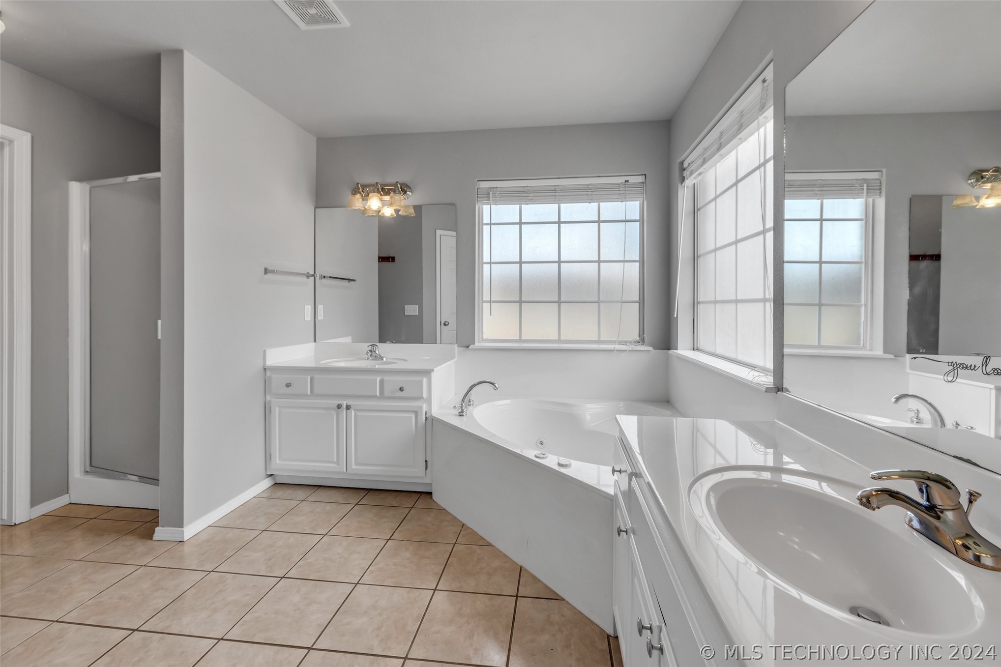 1704 W 119th Place S