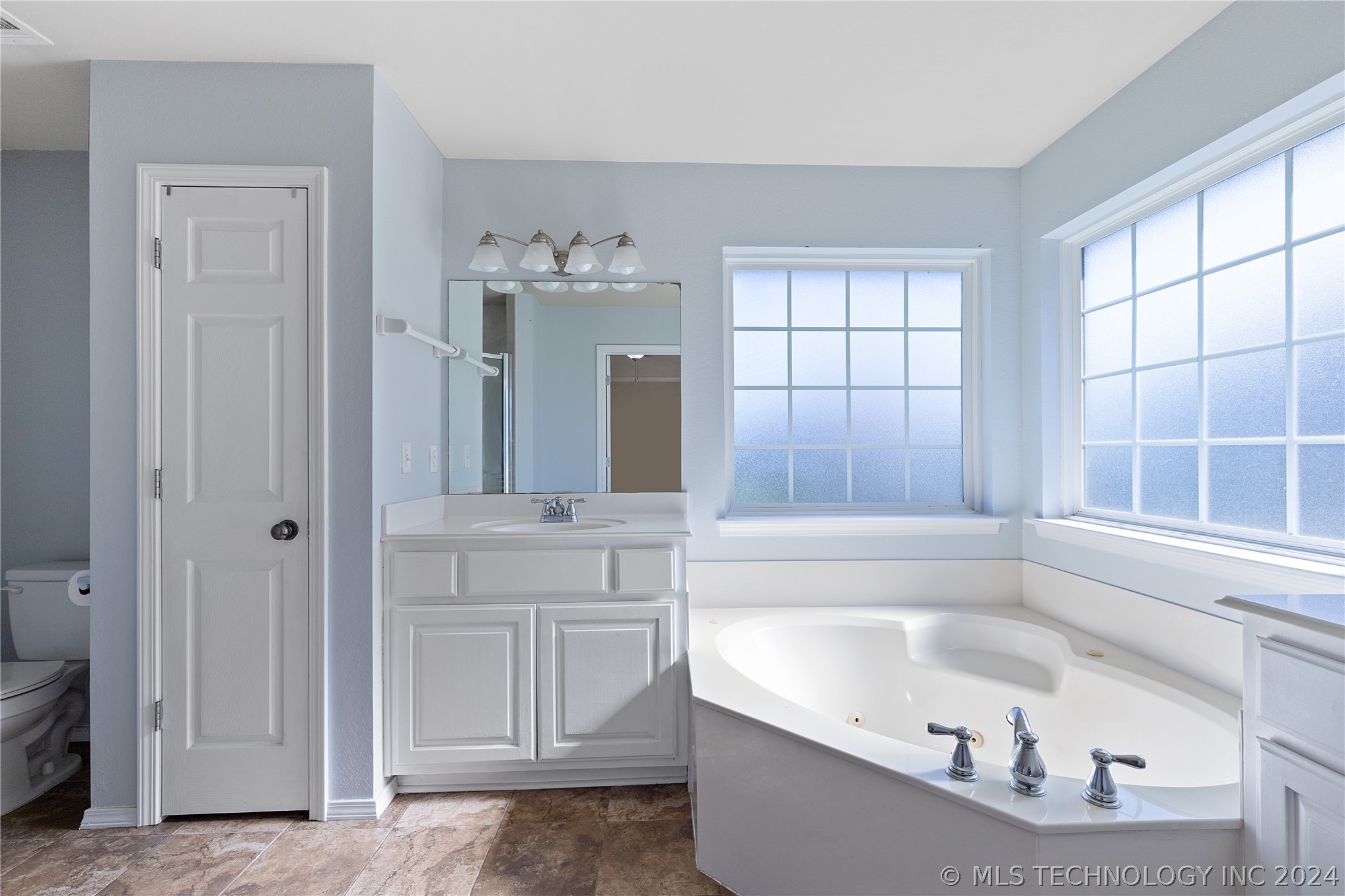 20484 E 34th Place S