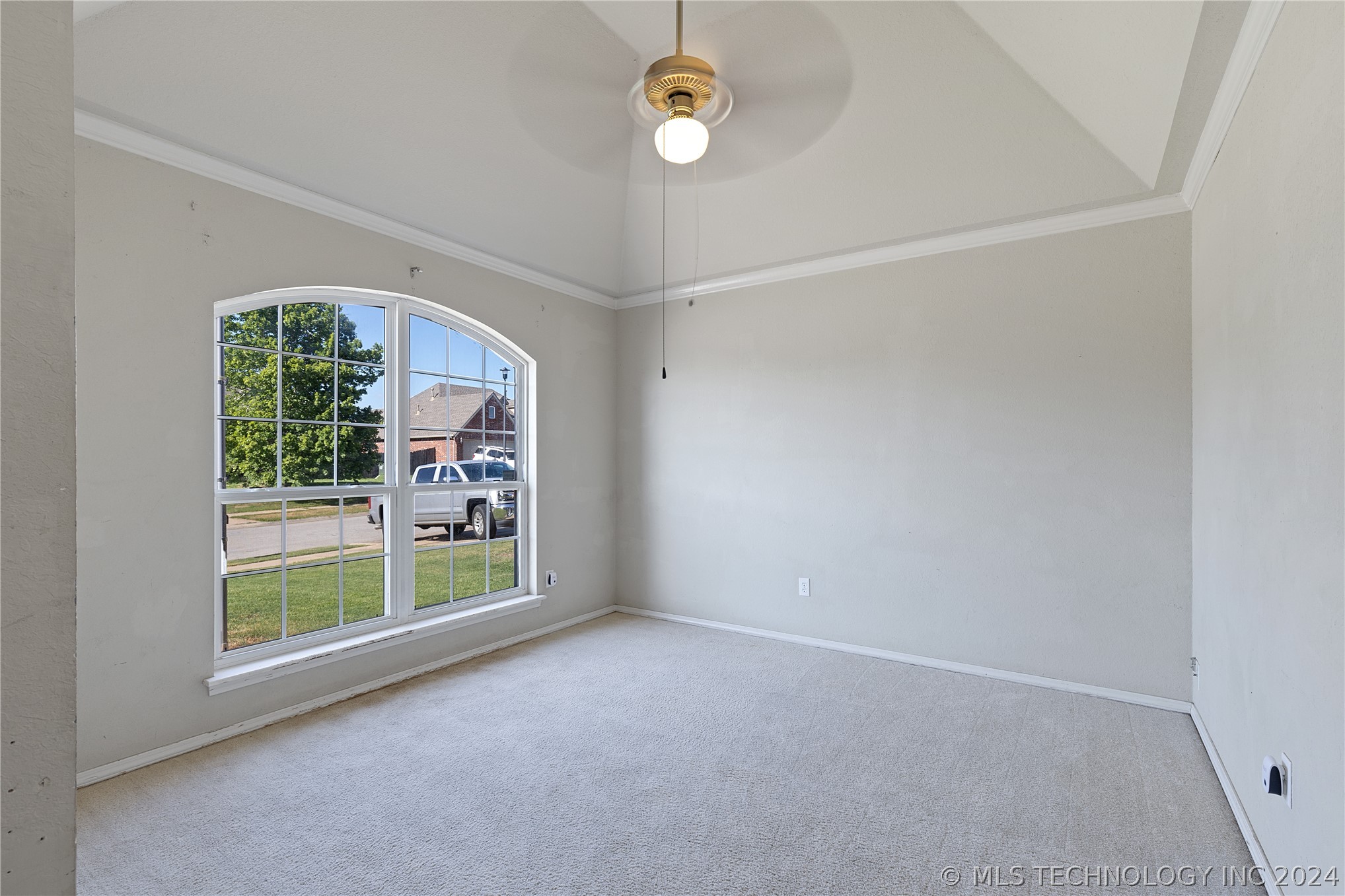 20484 E 34th Place S