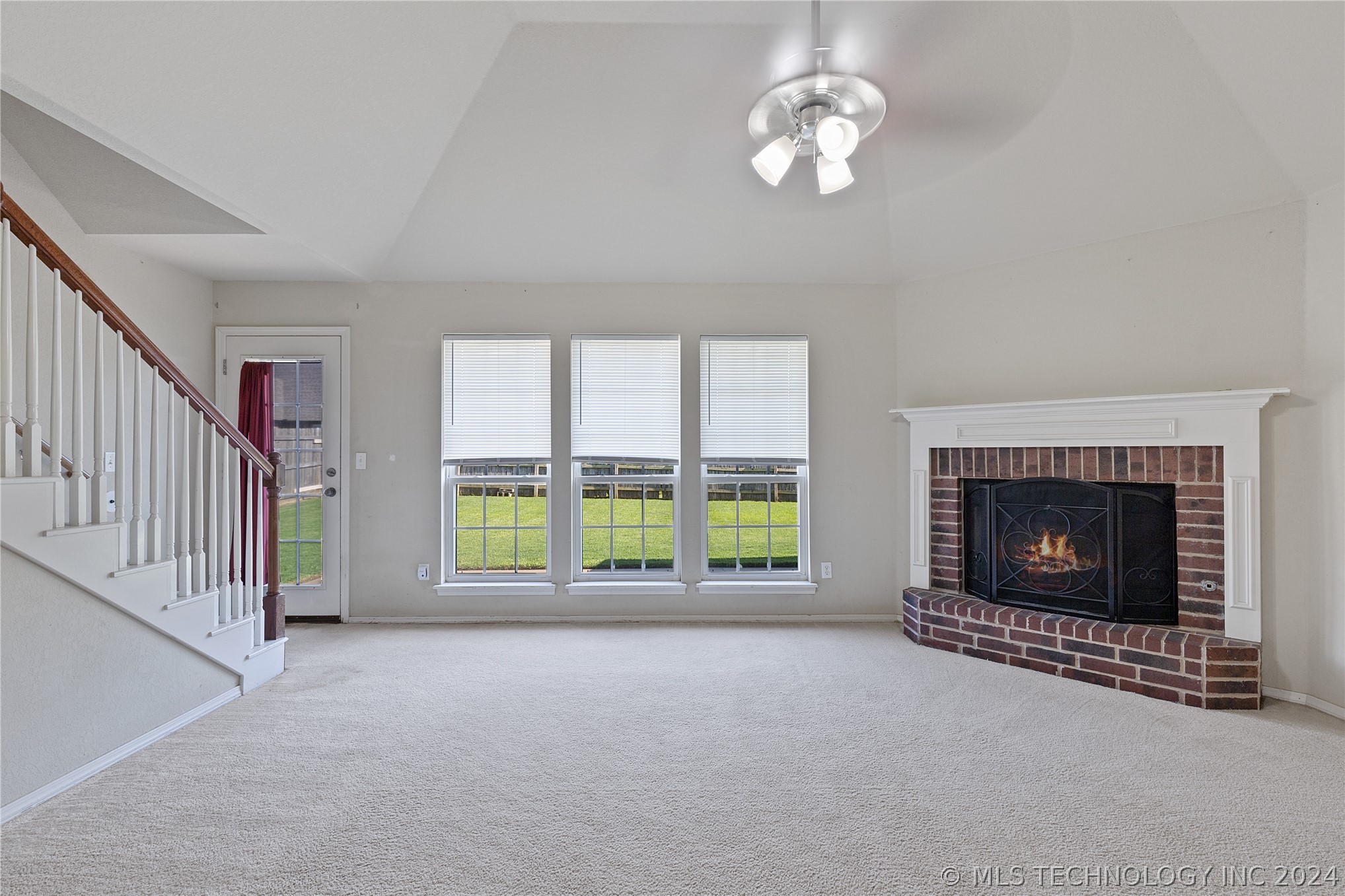 20484 E 34th Place S