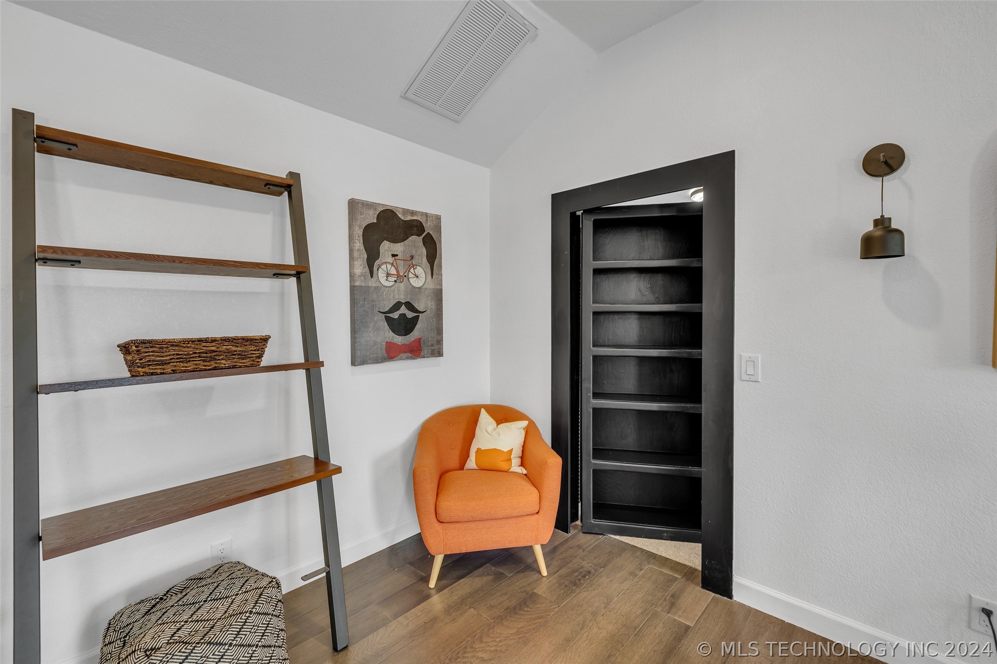 8838 S Quebec Avenue