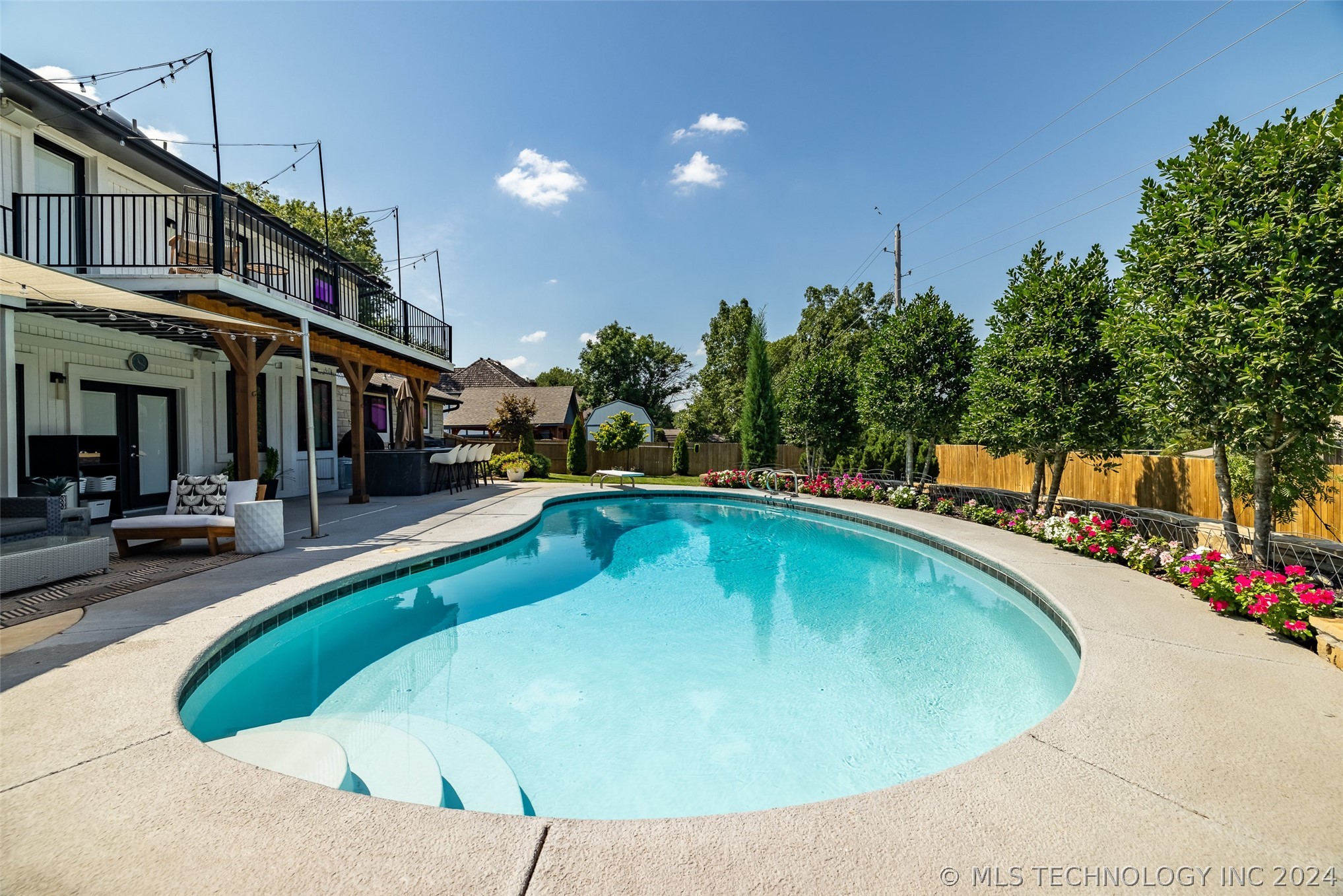 8838 S Quebec Avenue