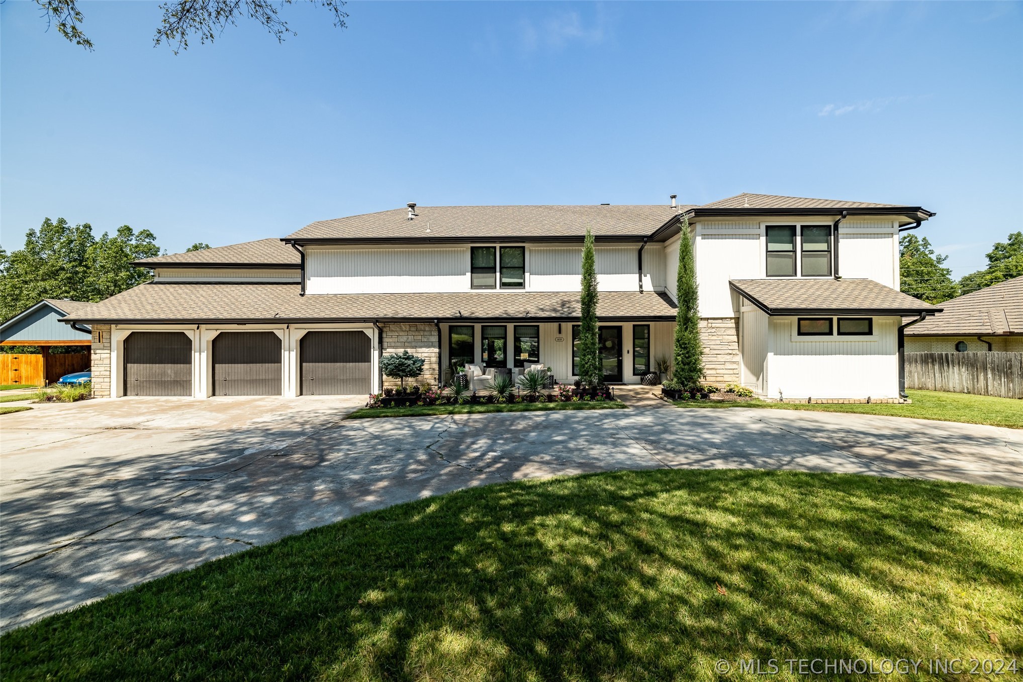 8838 S Quebec Avenue