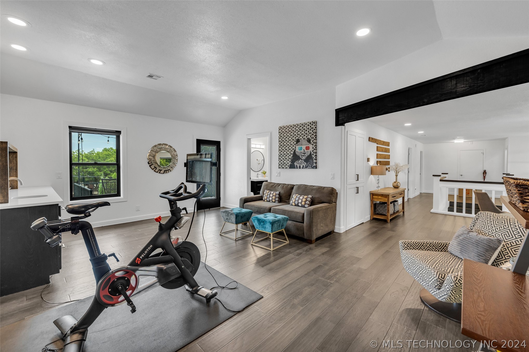 8838 S Quebec Avenue