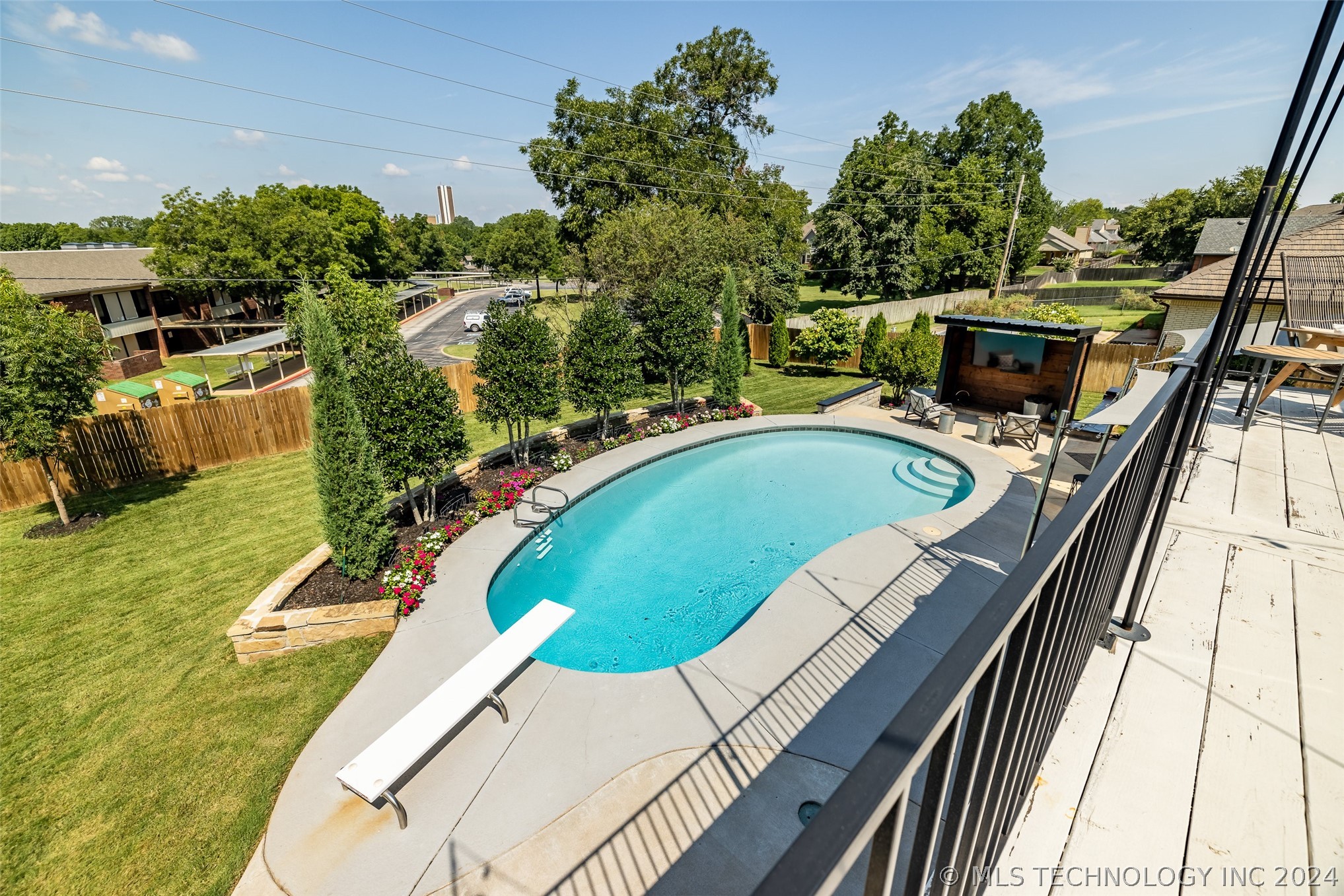 8838 S Quebec Avenue