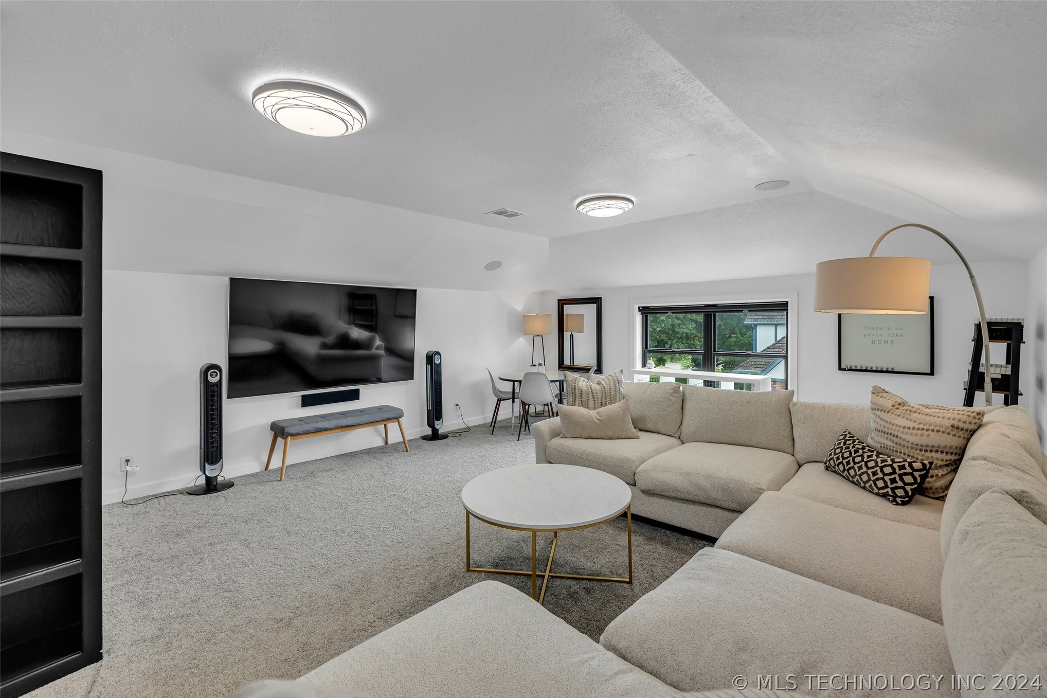 8838 S Quebec Avenue