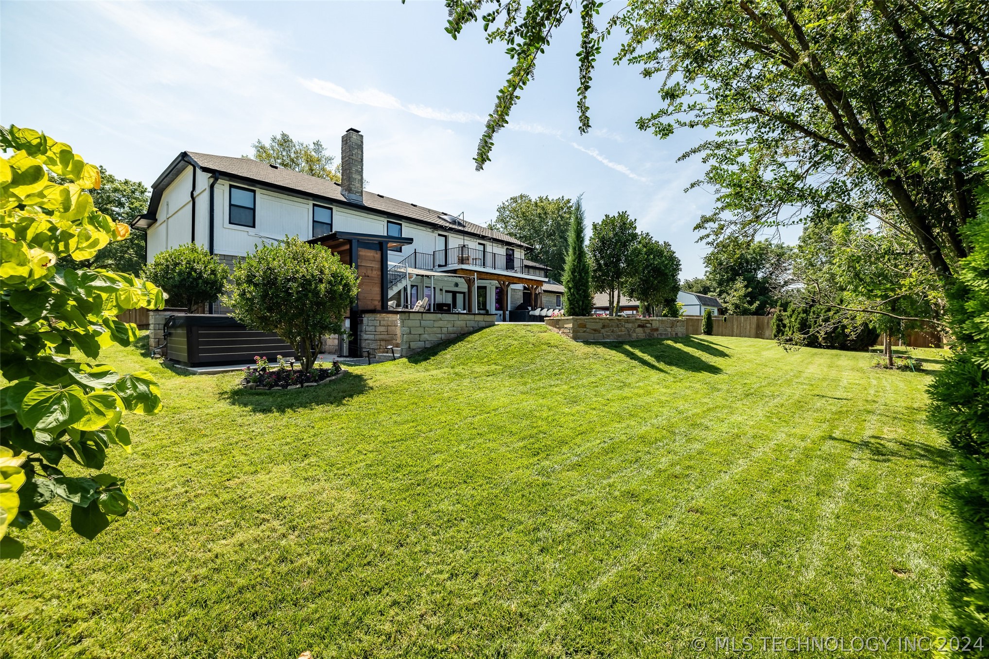 8838 S Quebec Avenue