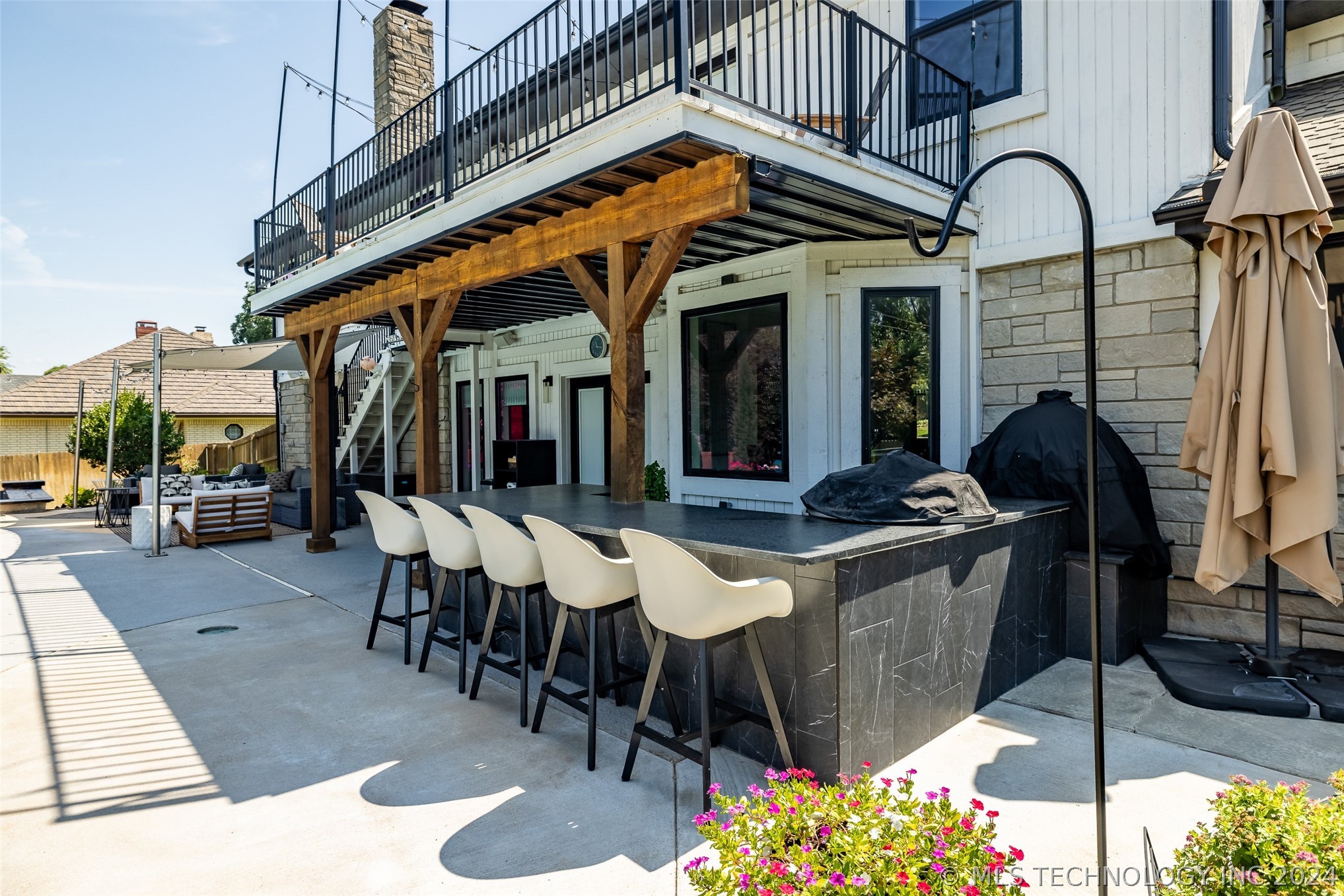 8838 S Quebec Avenue