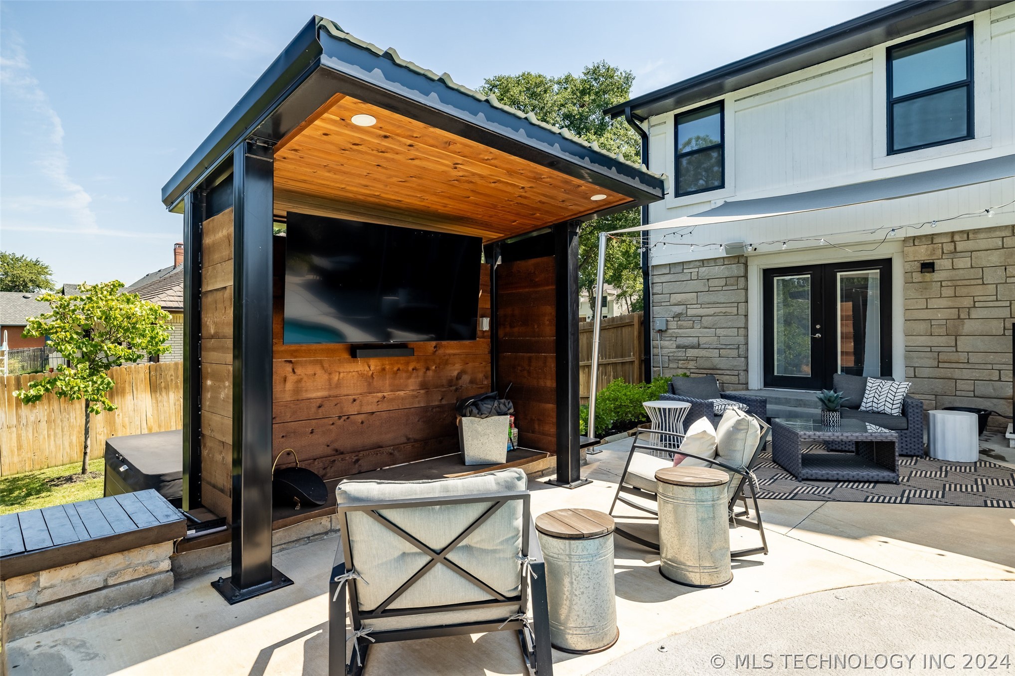 8838 S Quebec Avenue