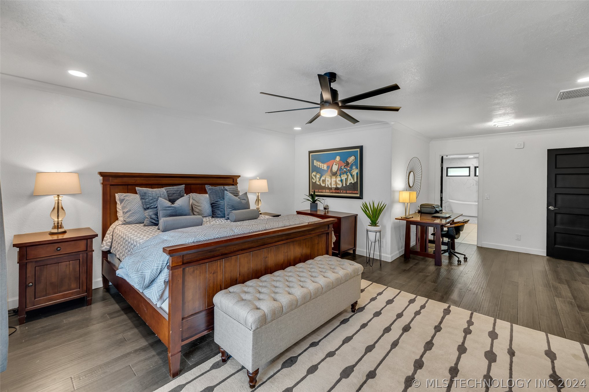 8838 S Quebec Avenue