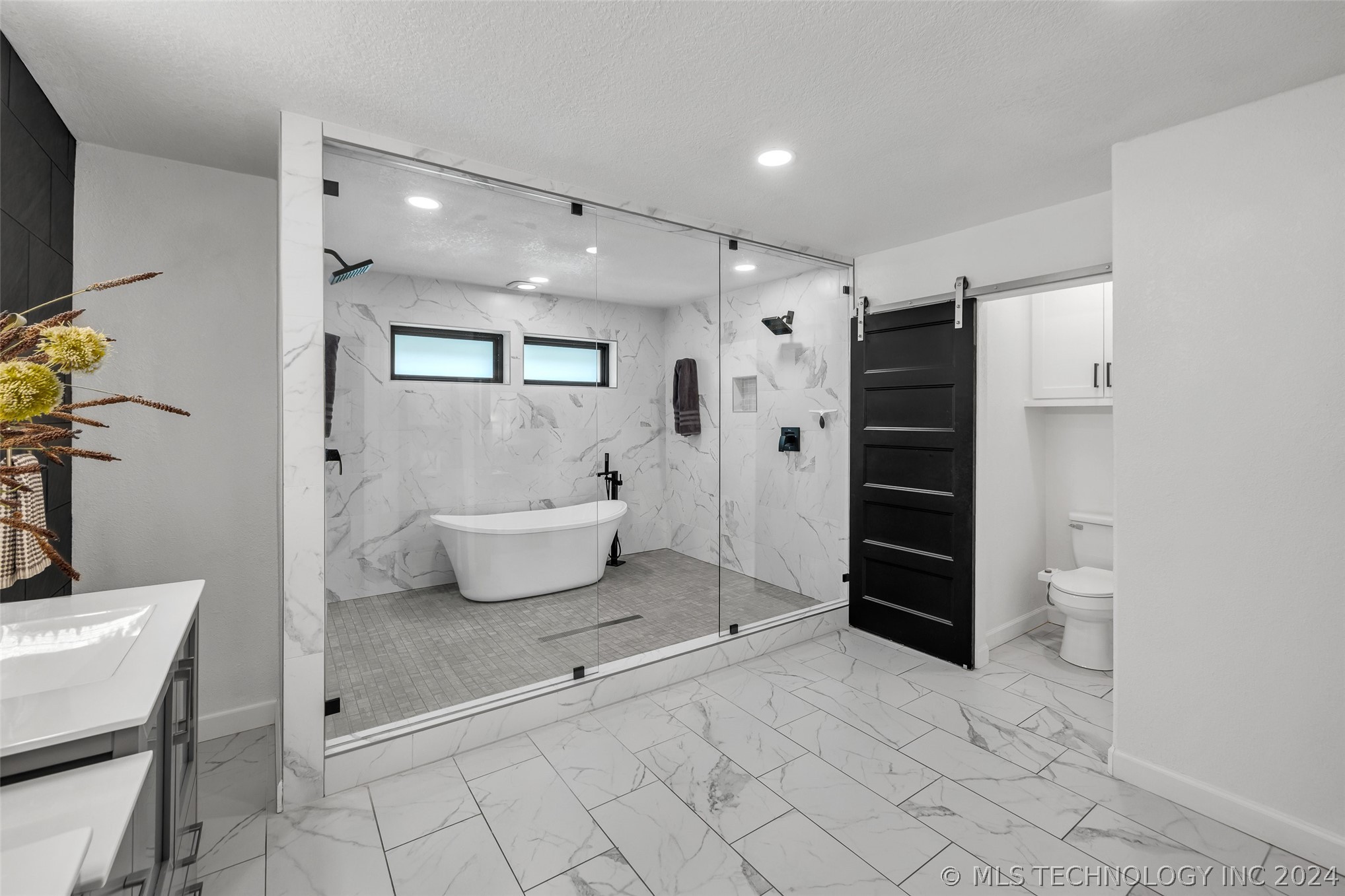 8838 S Quebec Avenue