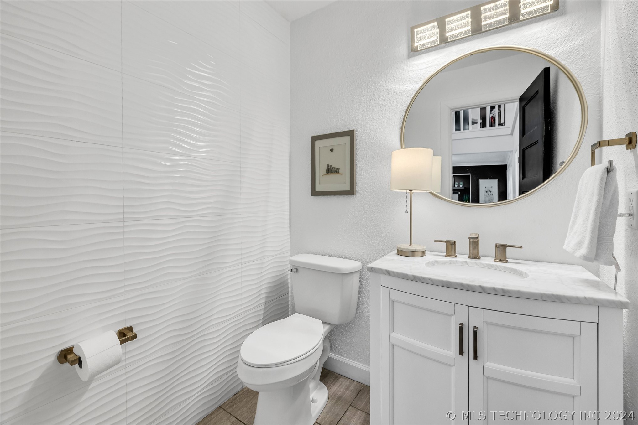 8838 S Quebec Avenue