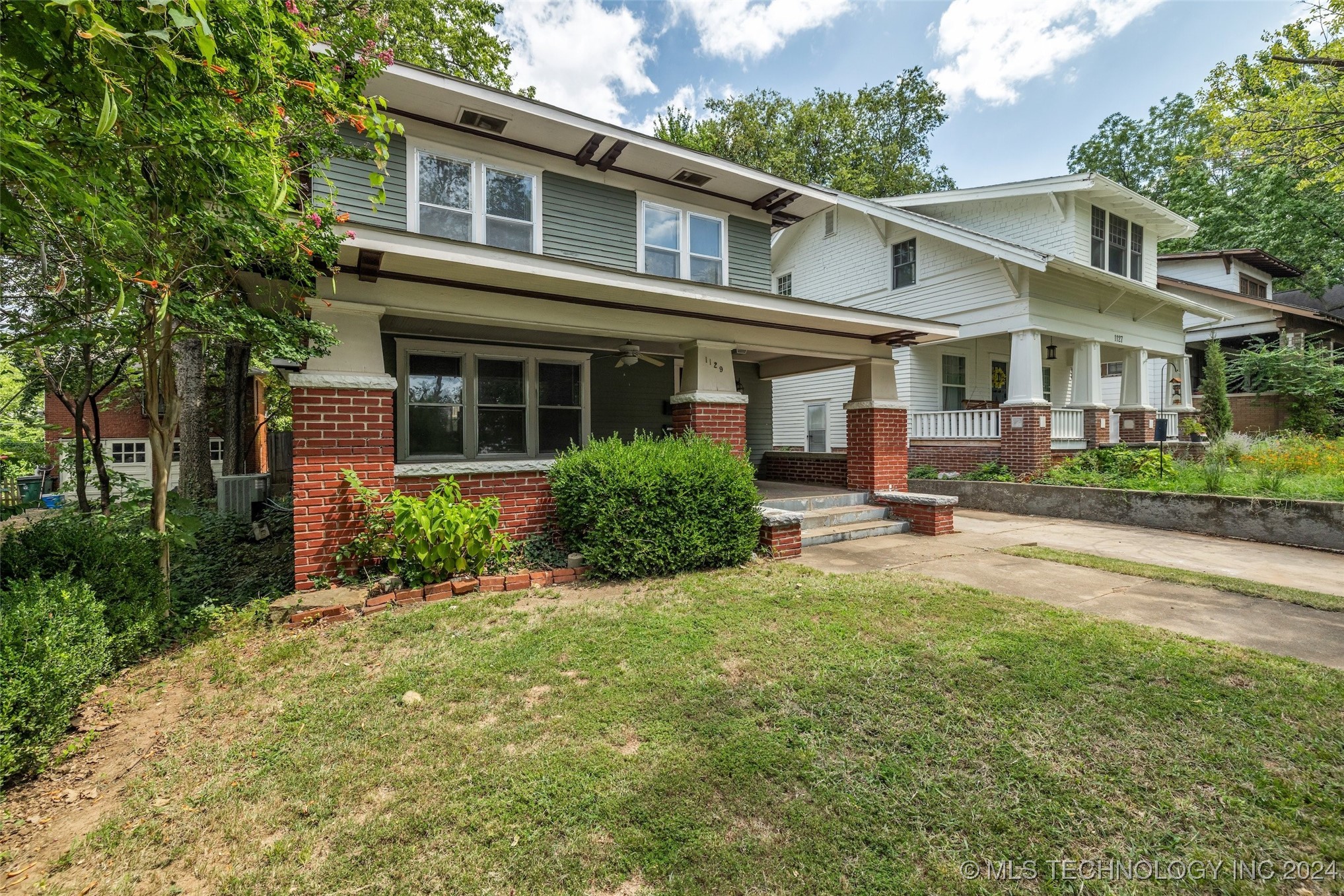 1129 N Denver Avenue