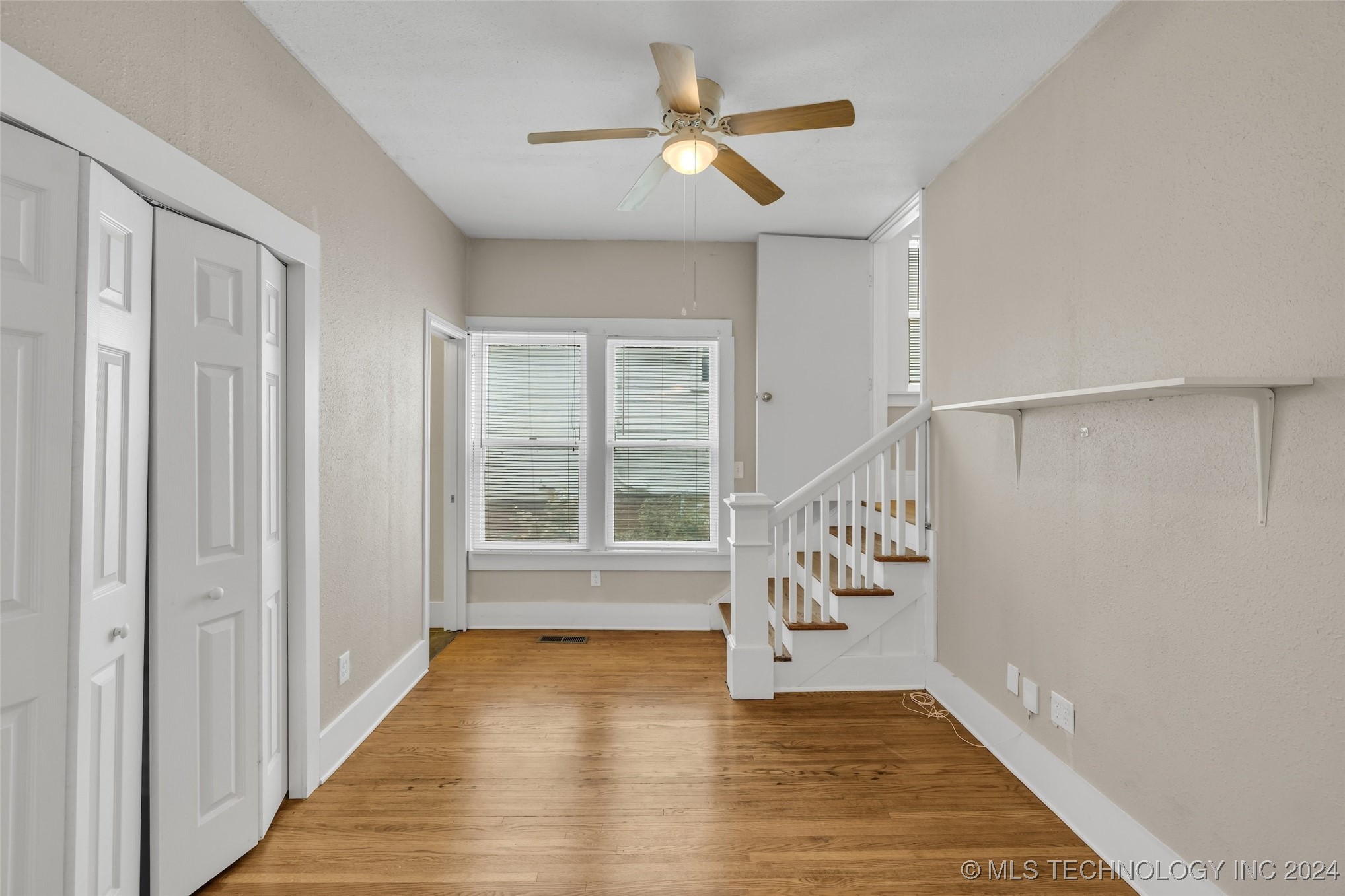 1129 N Denver Avenue