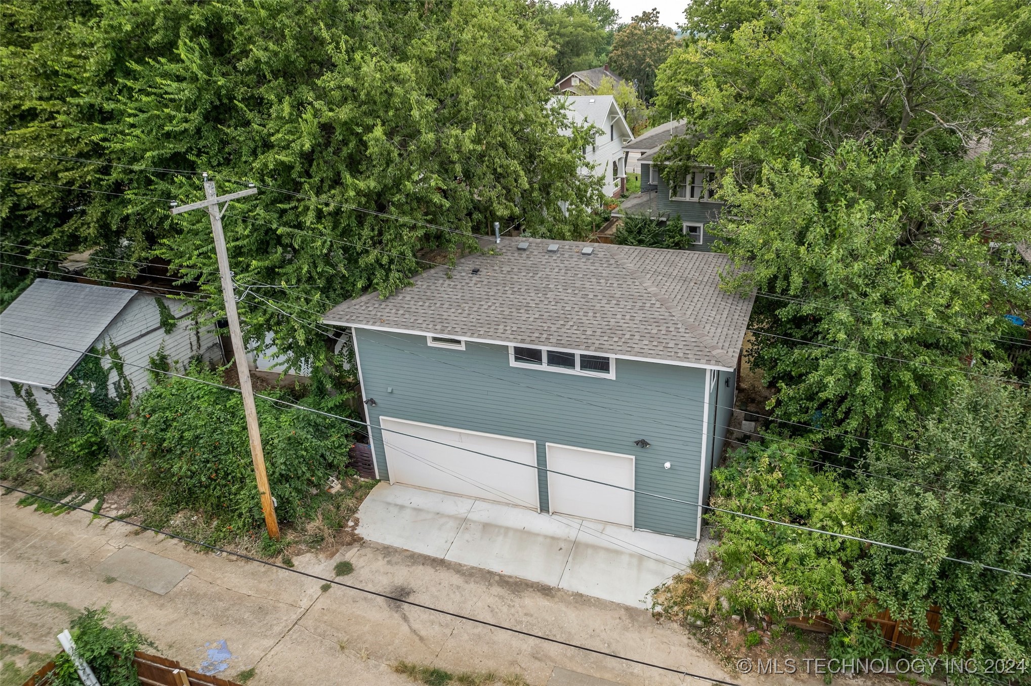 1129 N Denver Avenue