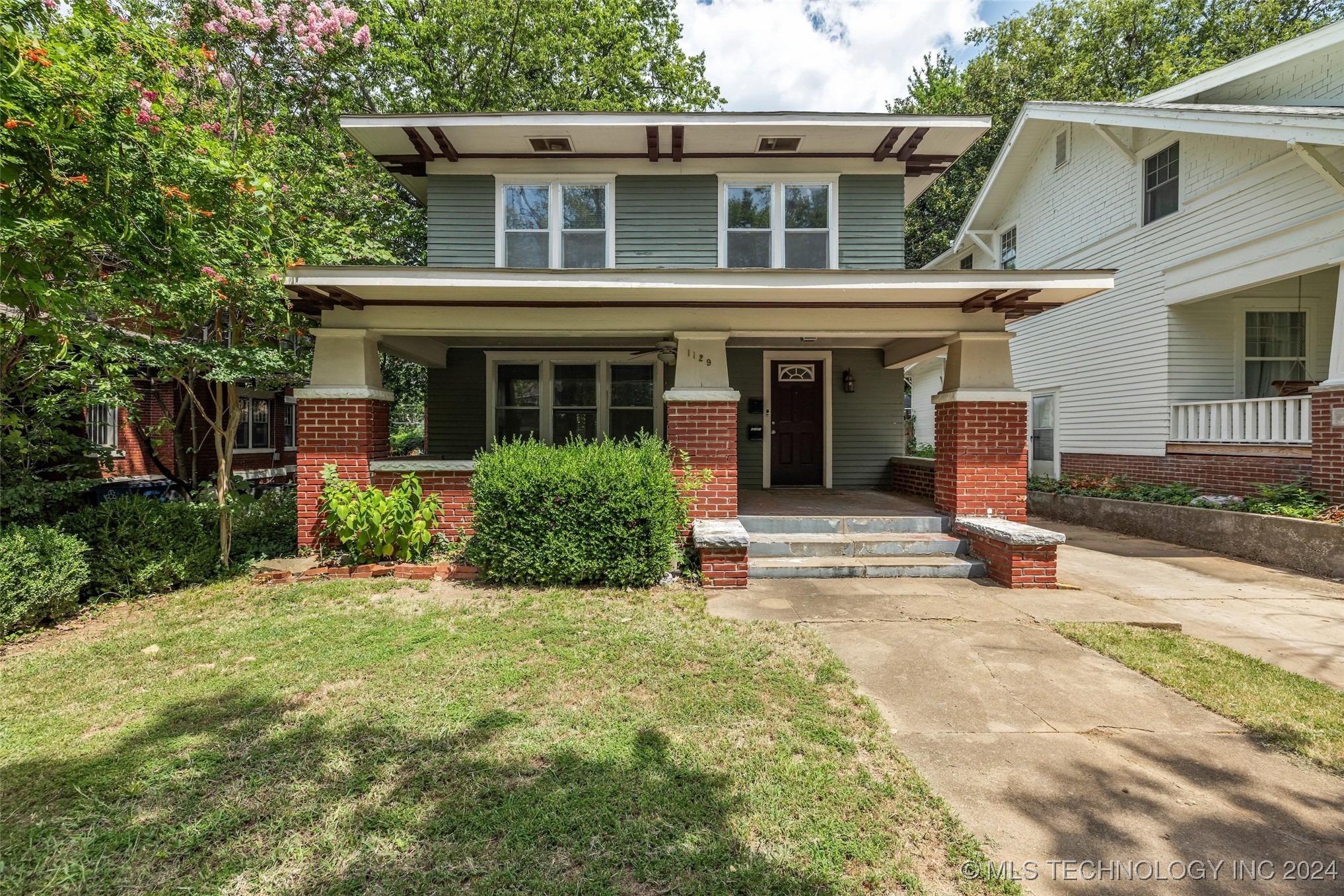 1129 N Denver Avenue