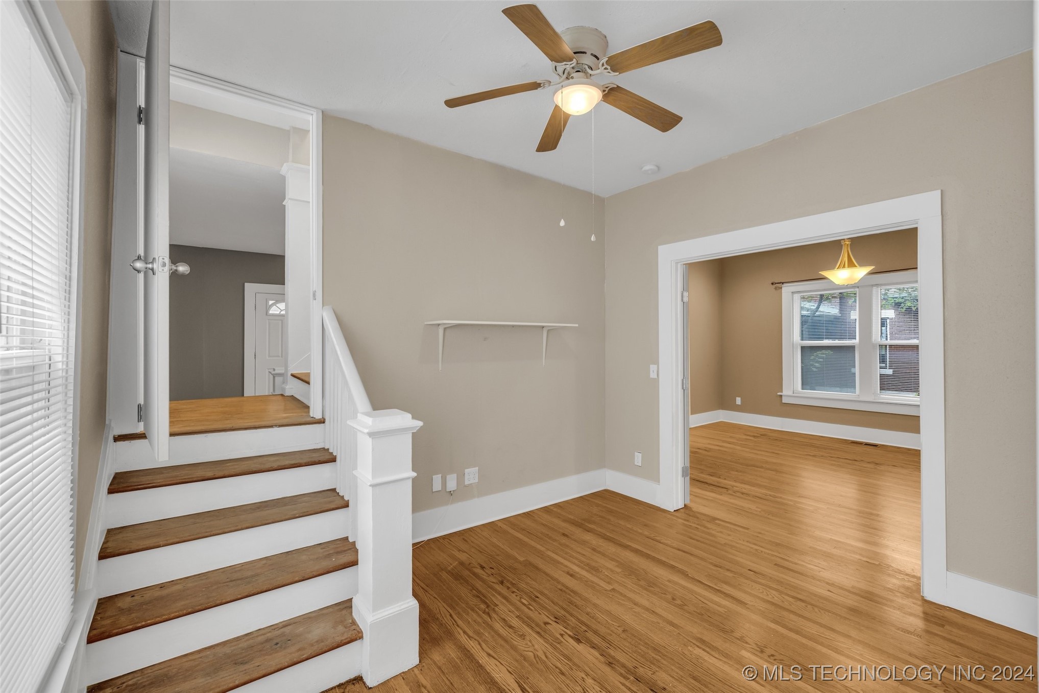 1129 N Denver Avenue