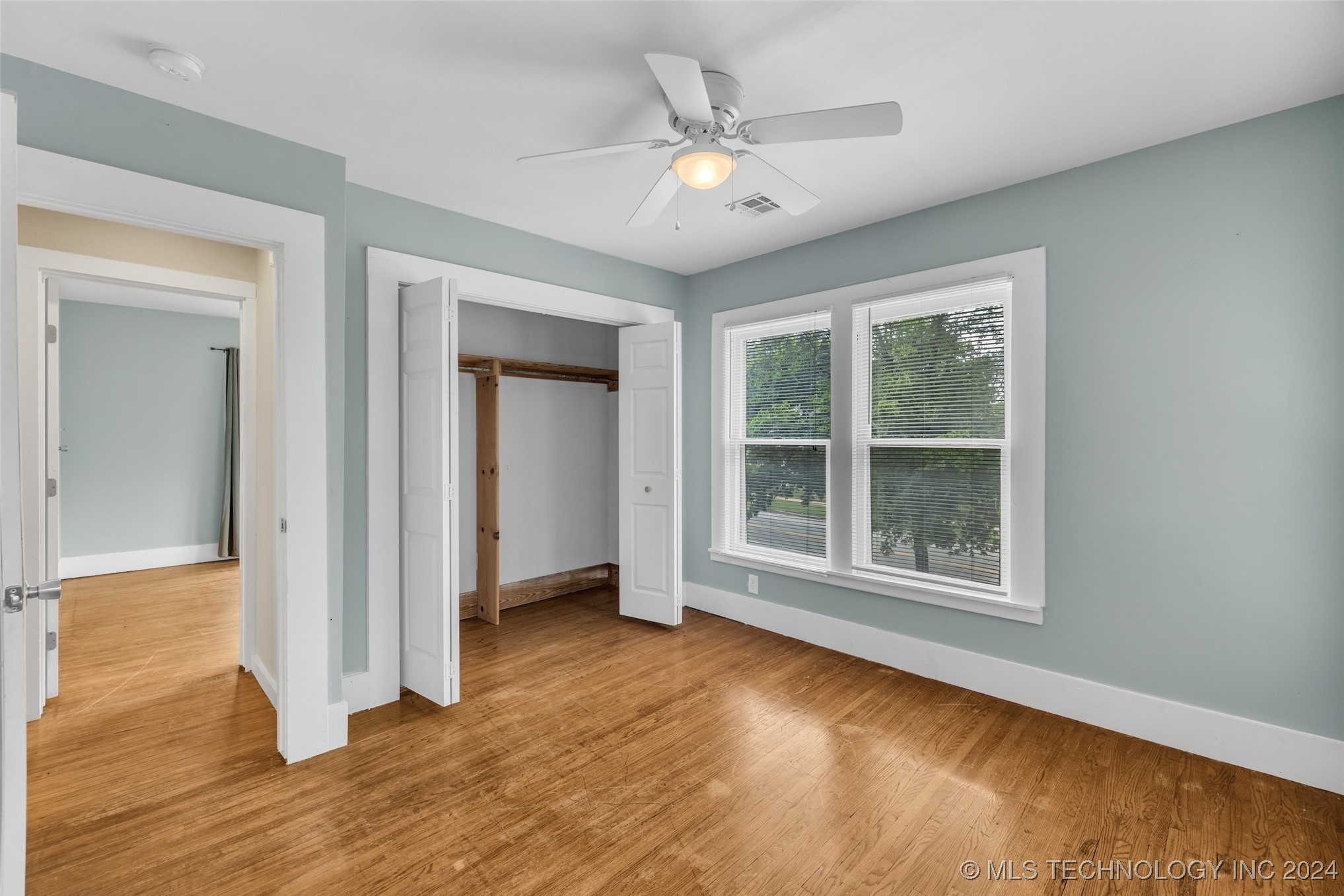 1129 N Denver Avenue