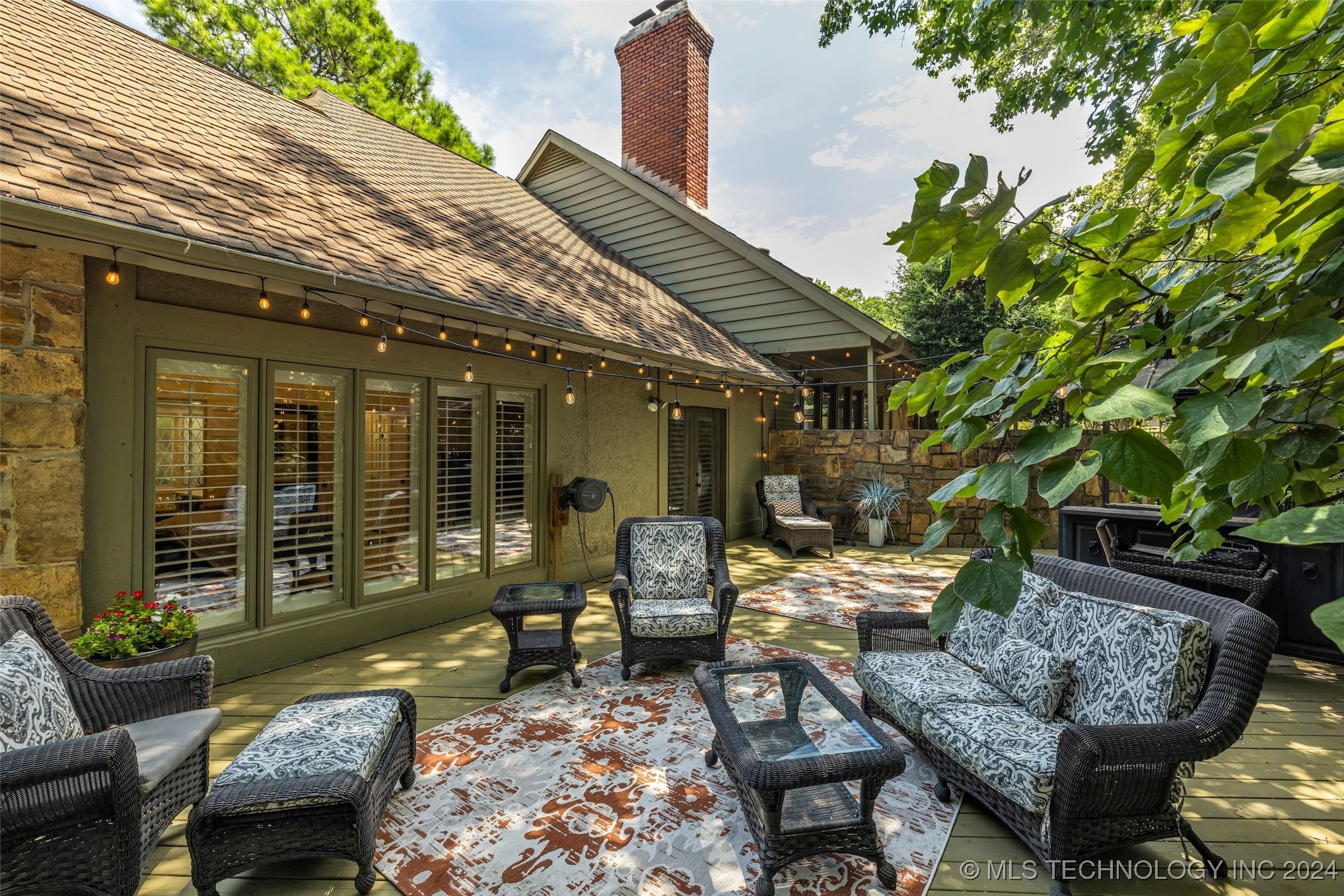 9722 S Quebec Avenue