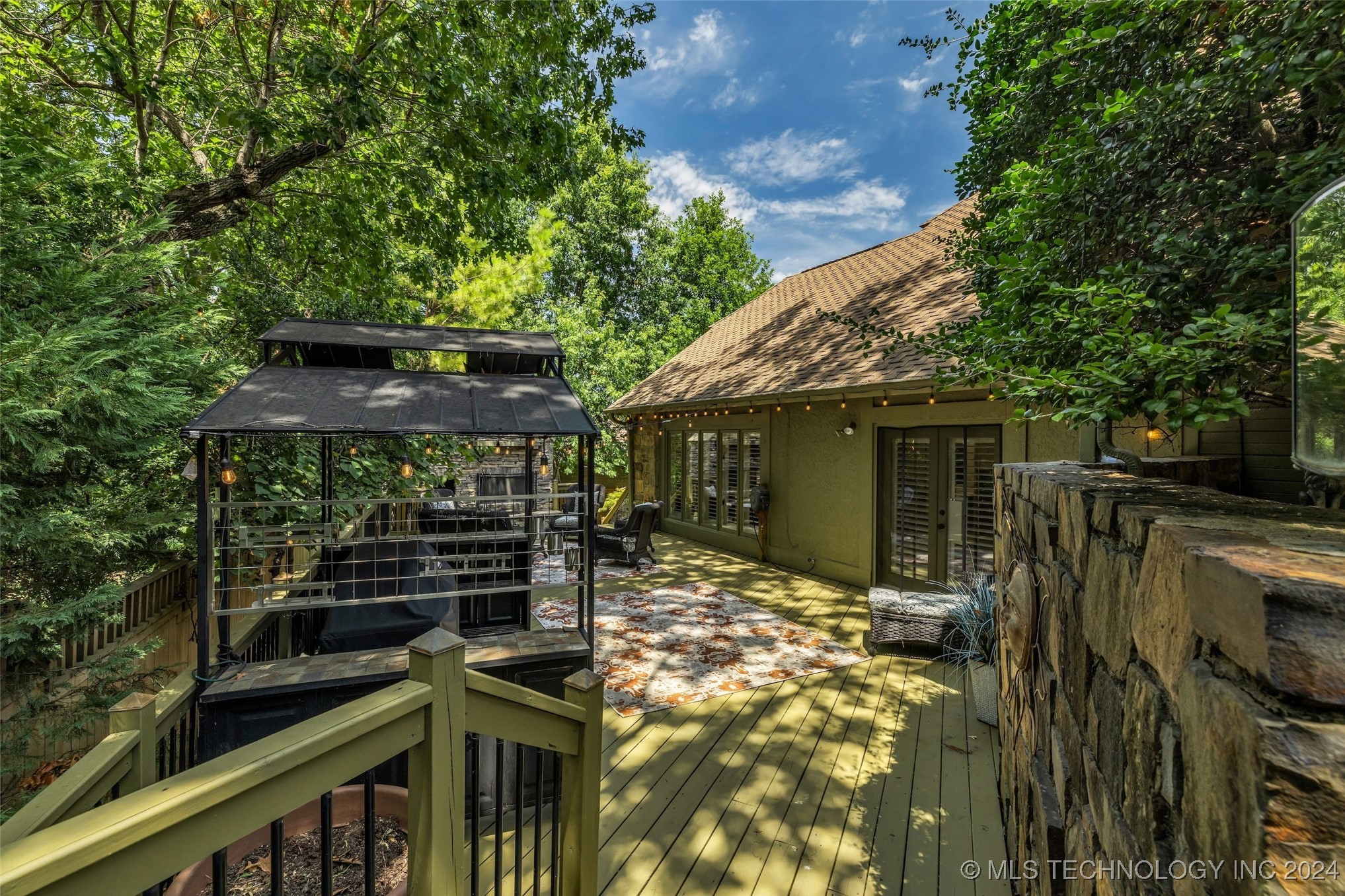 9722 S Quebec Avenue