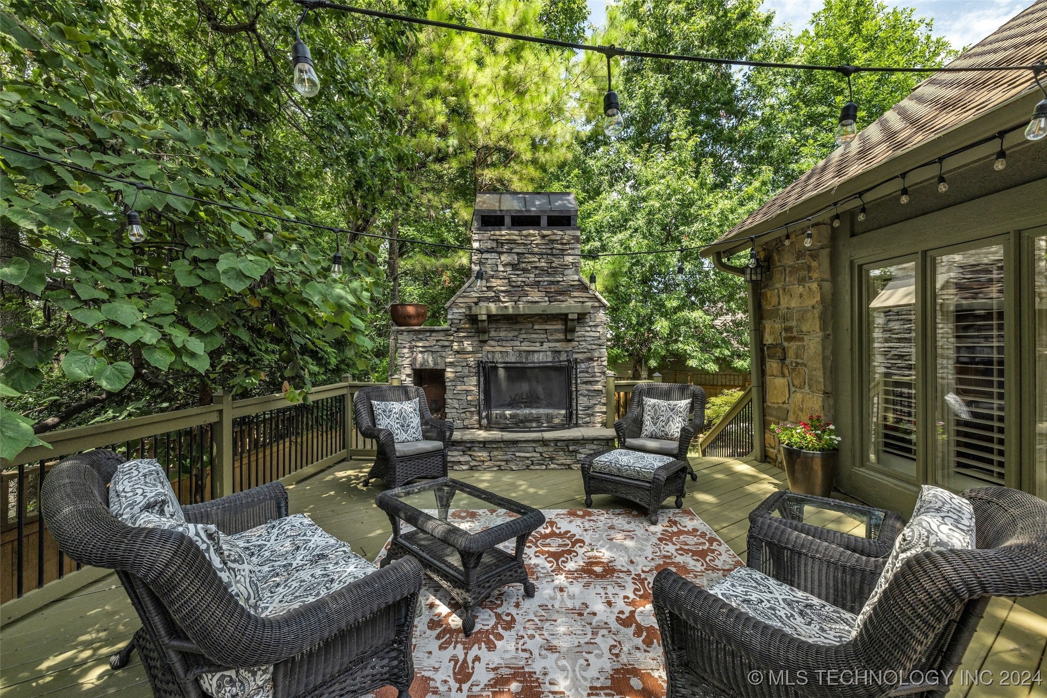 9722 S Quebec Avenue