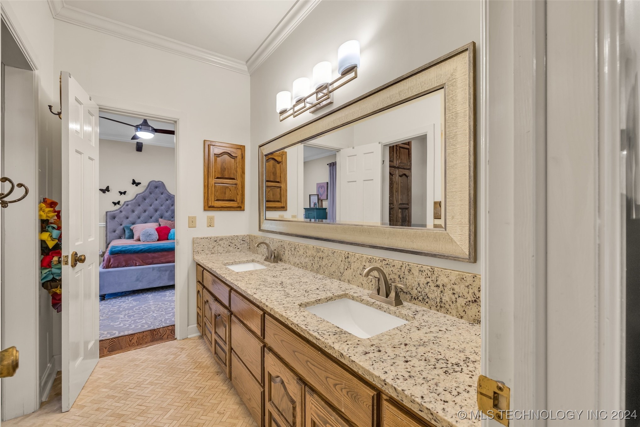 9722 S Quebec Avenue