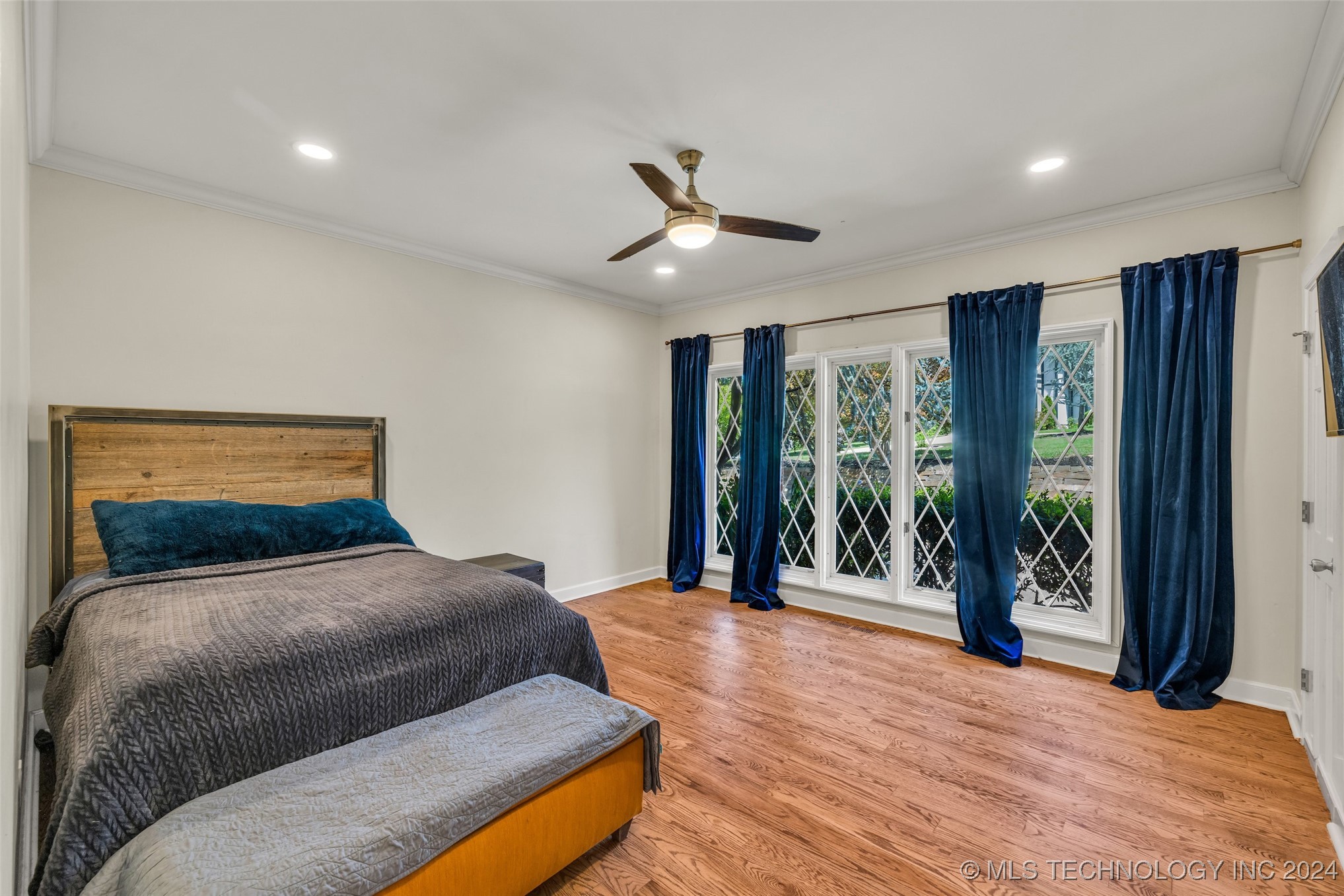 9722 S Quebec Avenue