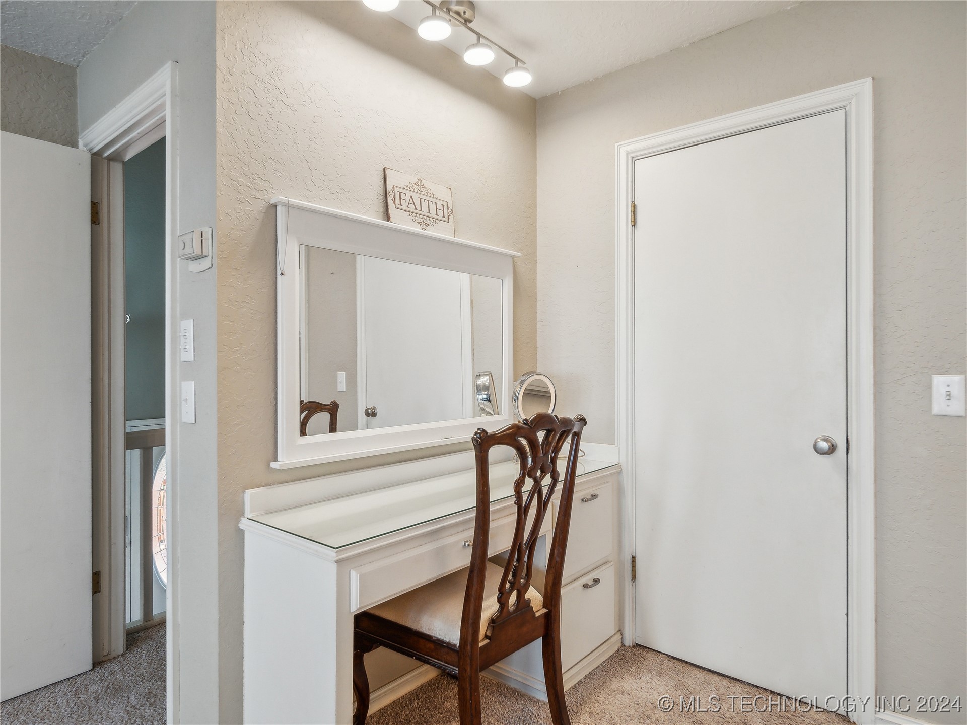 24 Cedar Lane