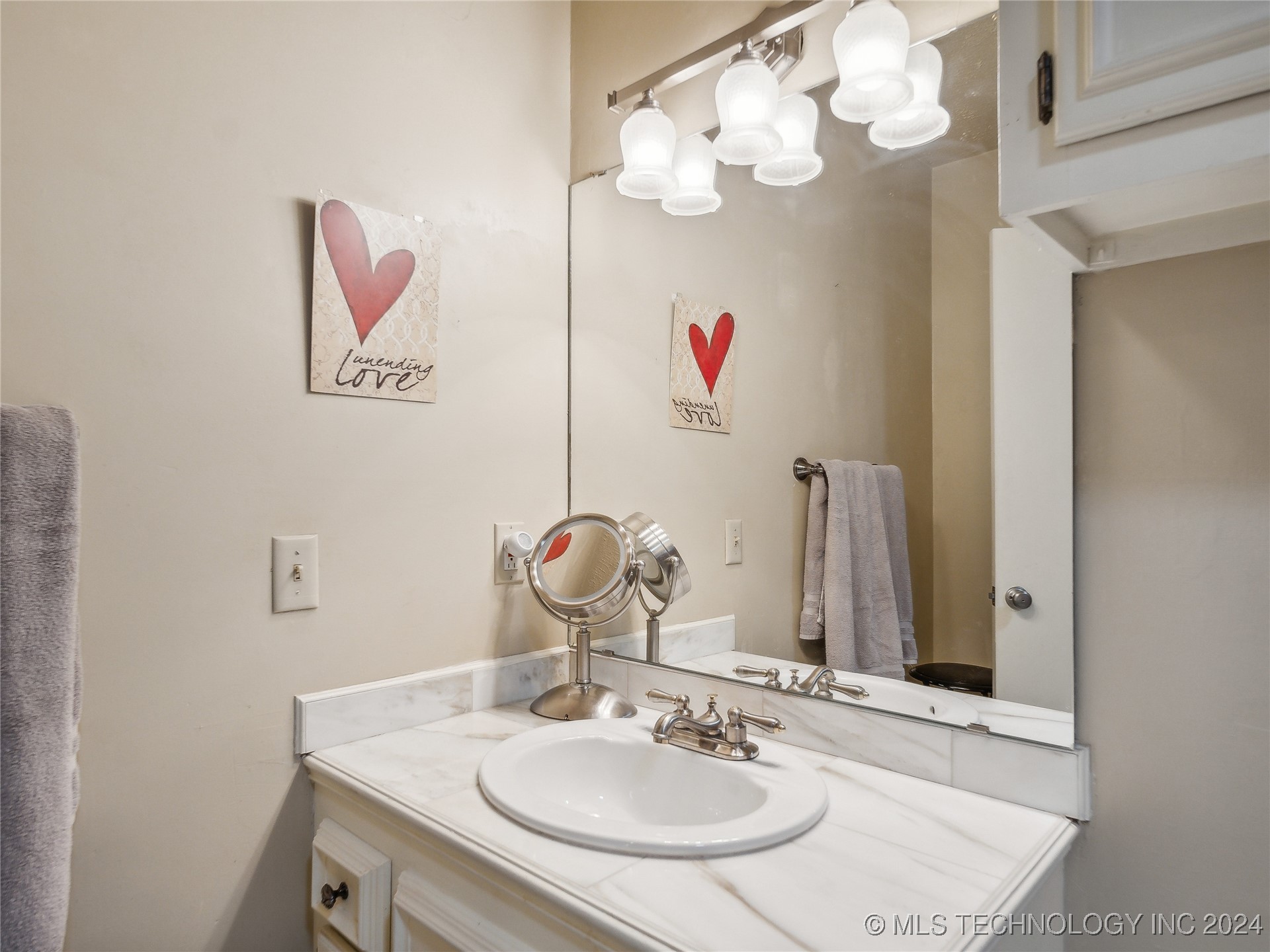 24 Cedar Lane