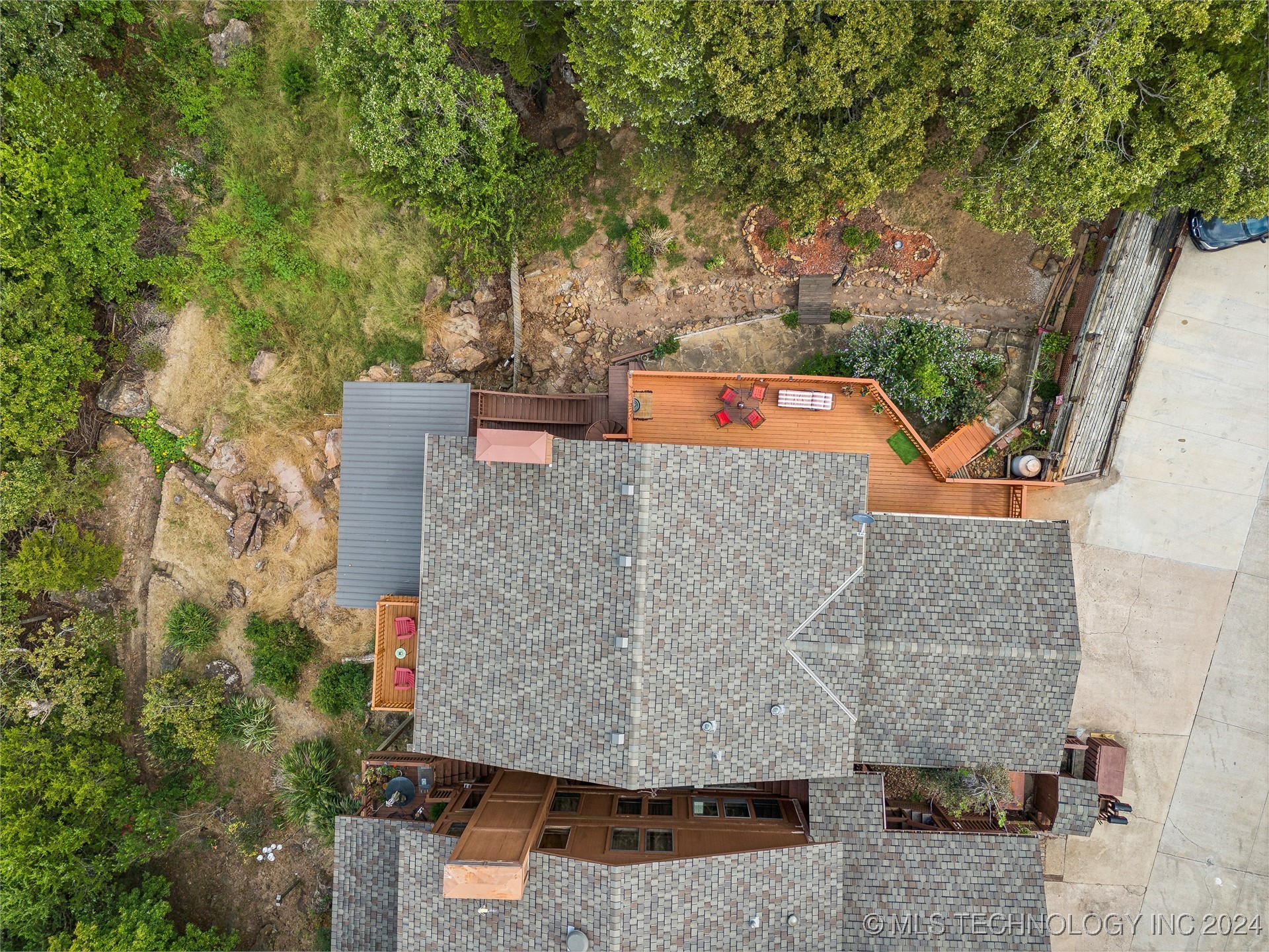 24 Cedar Lane