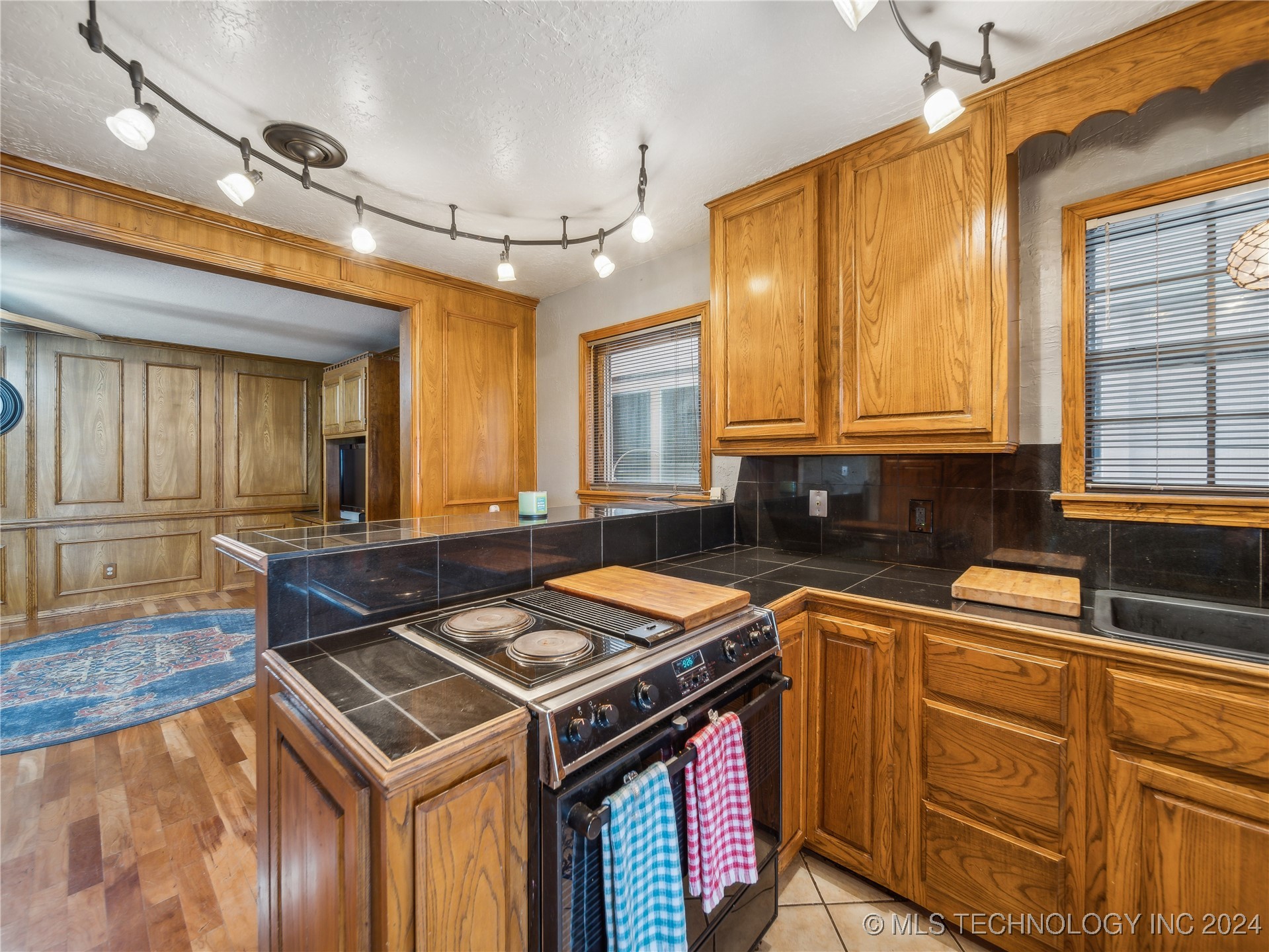 24 Cedar Lane