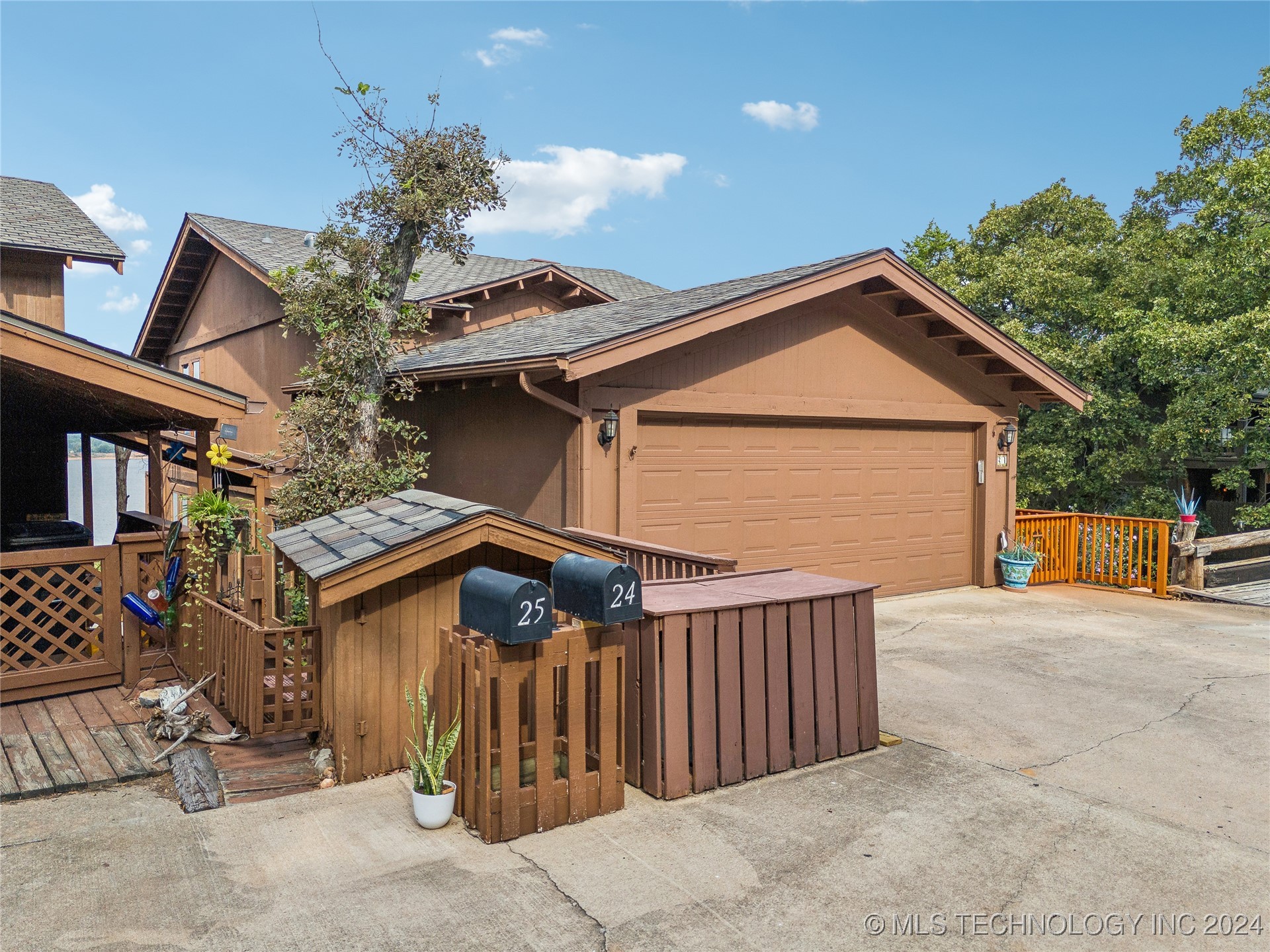 24 Cedar Lane