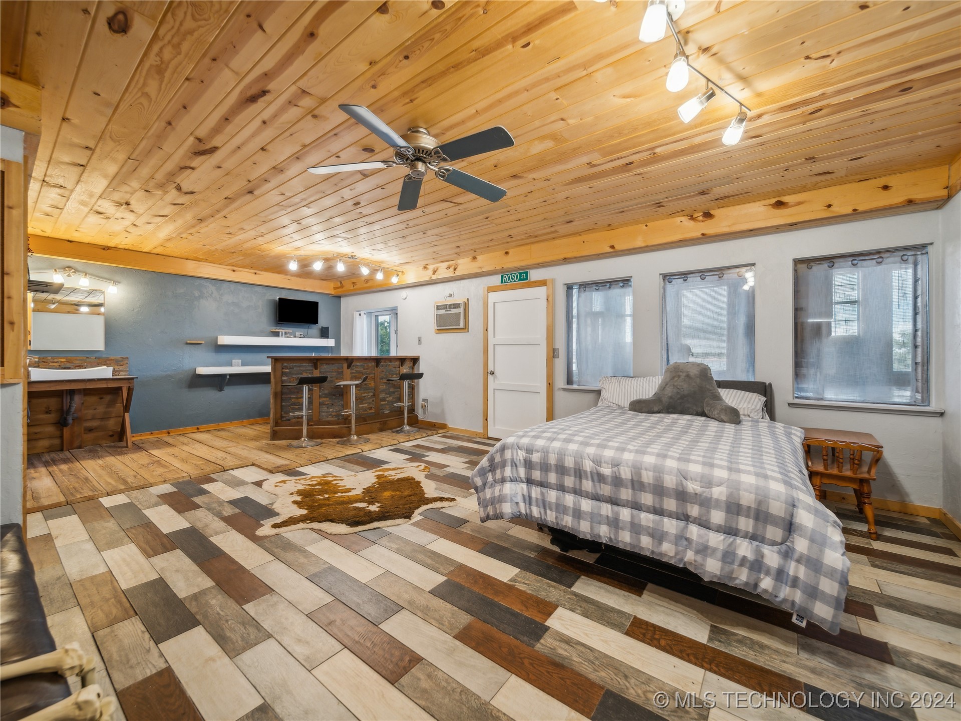 24 Cedar Lane