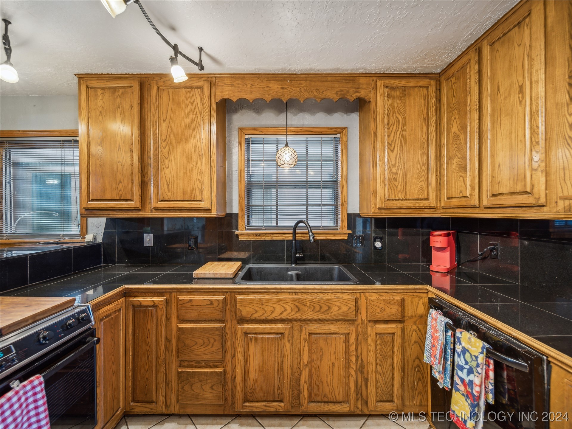 24 Cedar Lane