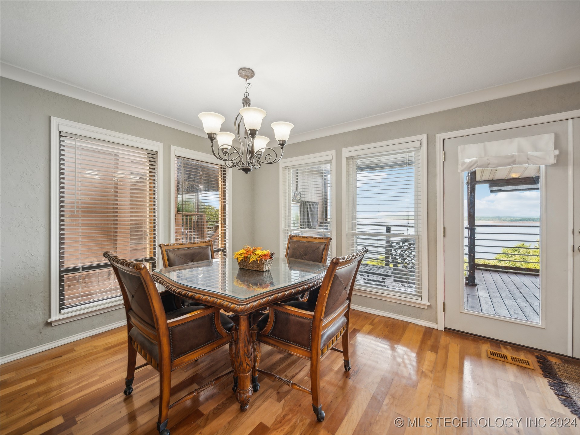 24 Cedar Lane