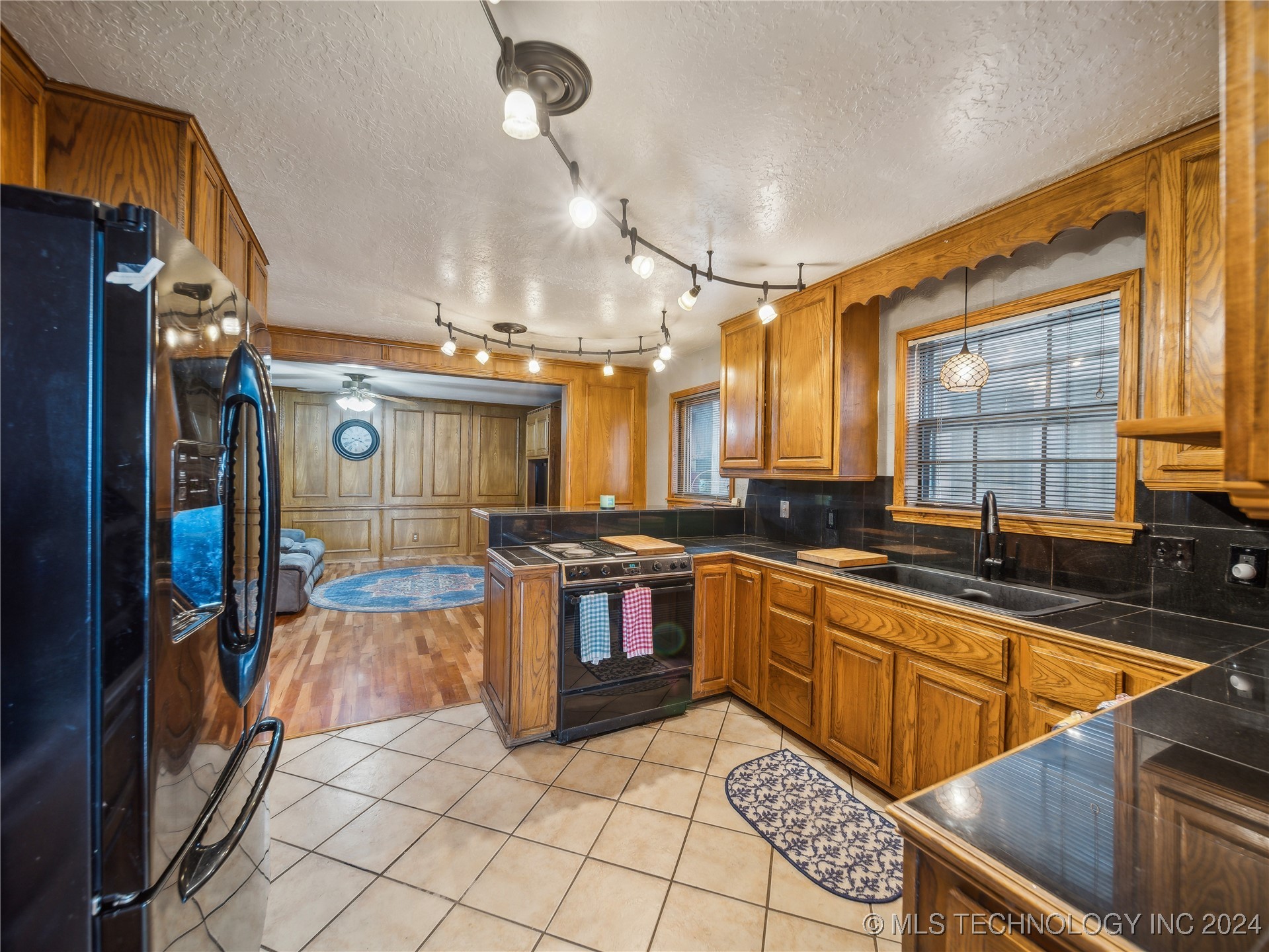 24 Cedar Lane