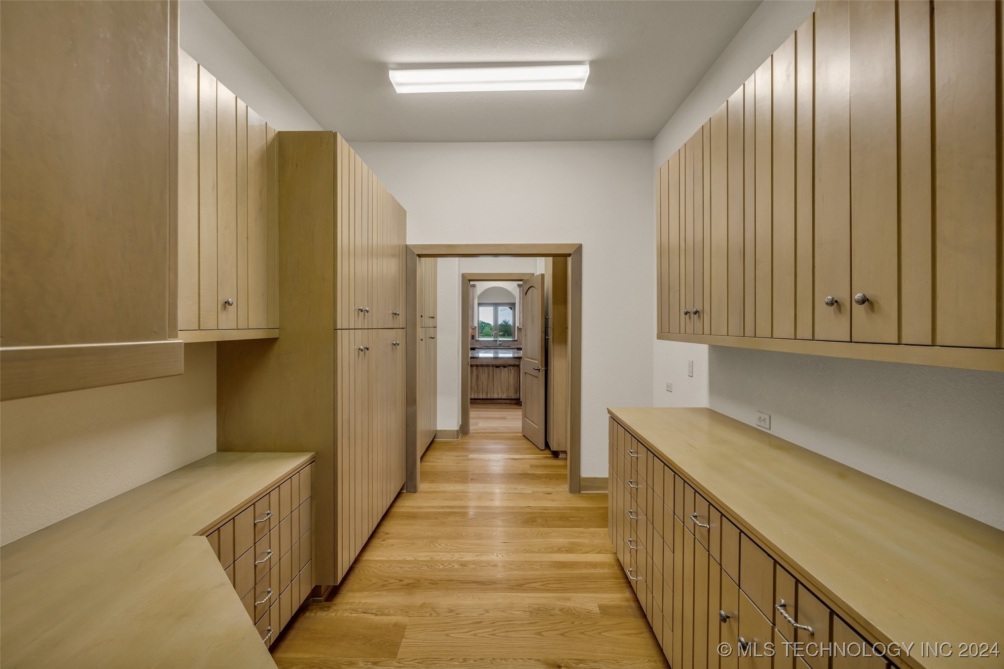 13136 S Yorktown Avenue