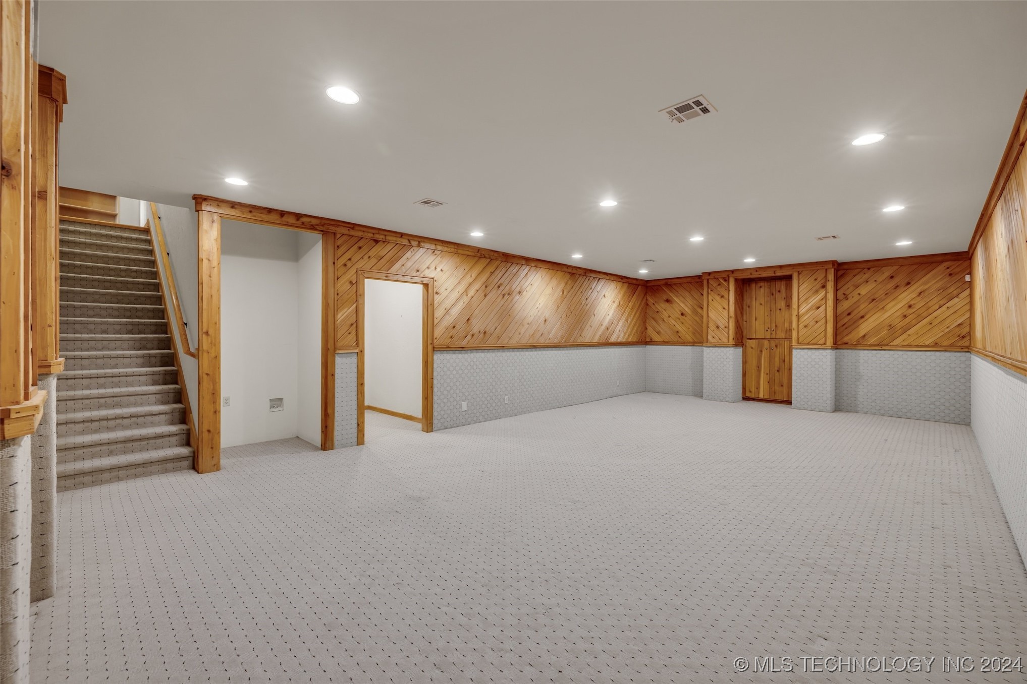 13136 S Yorktown Avenue