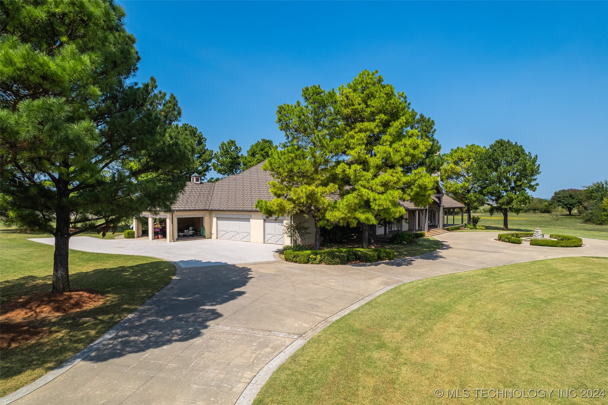 13136 S Yorktown Avenue