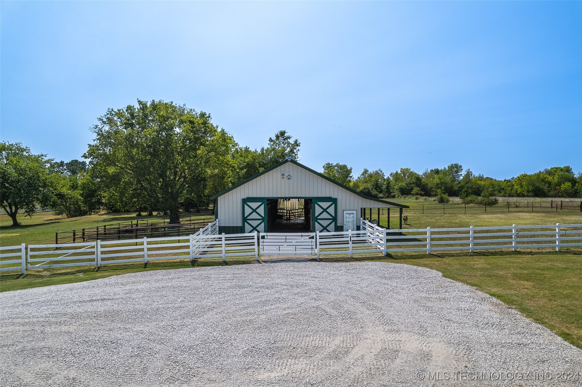 13136 S Yorktown Avenue