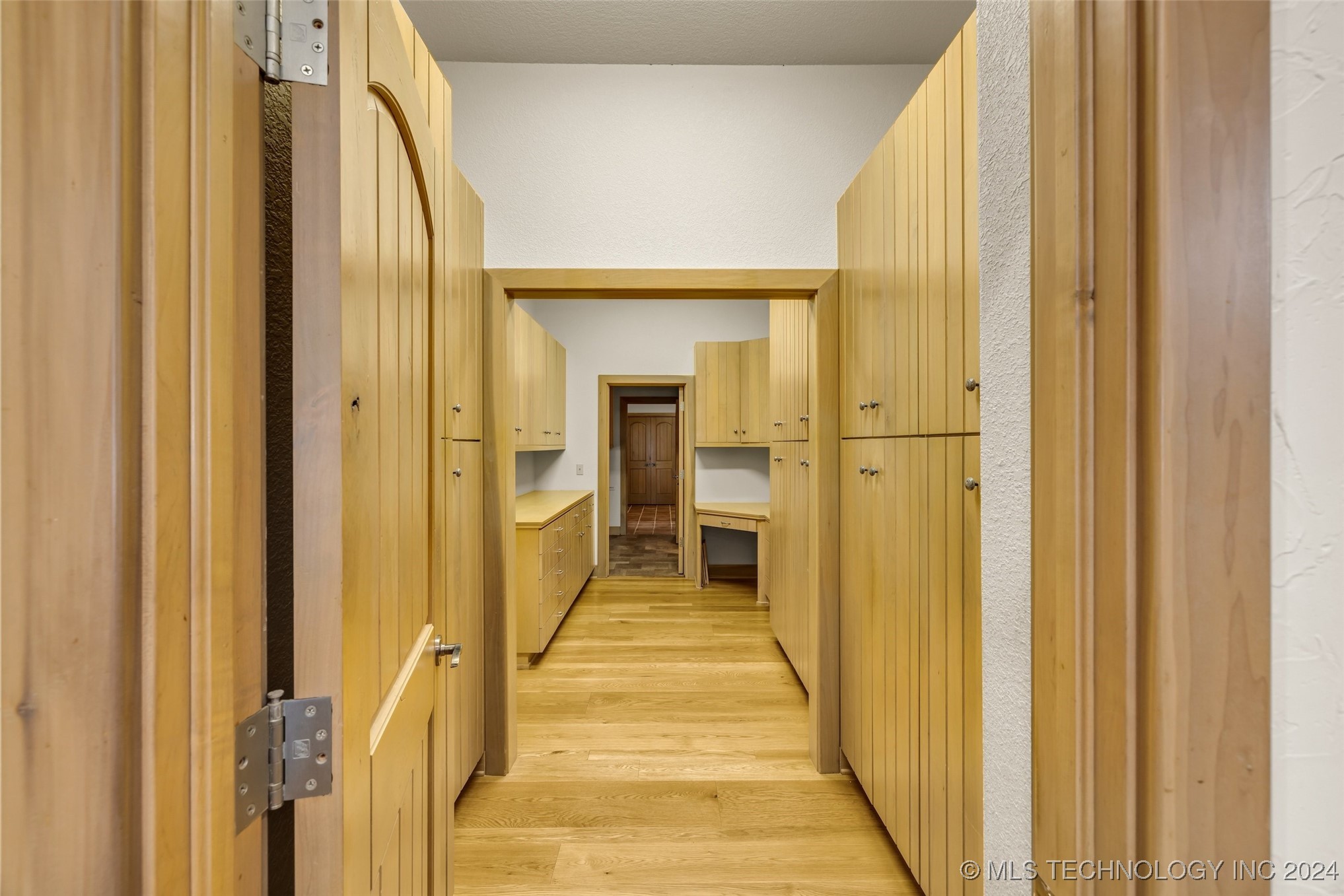 13136 S Yorktown Avenue