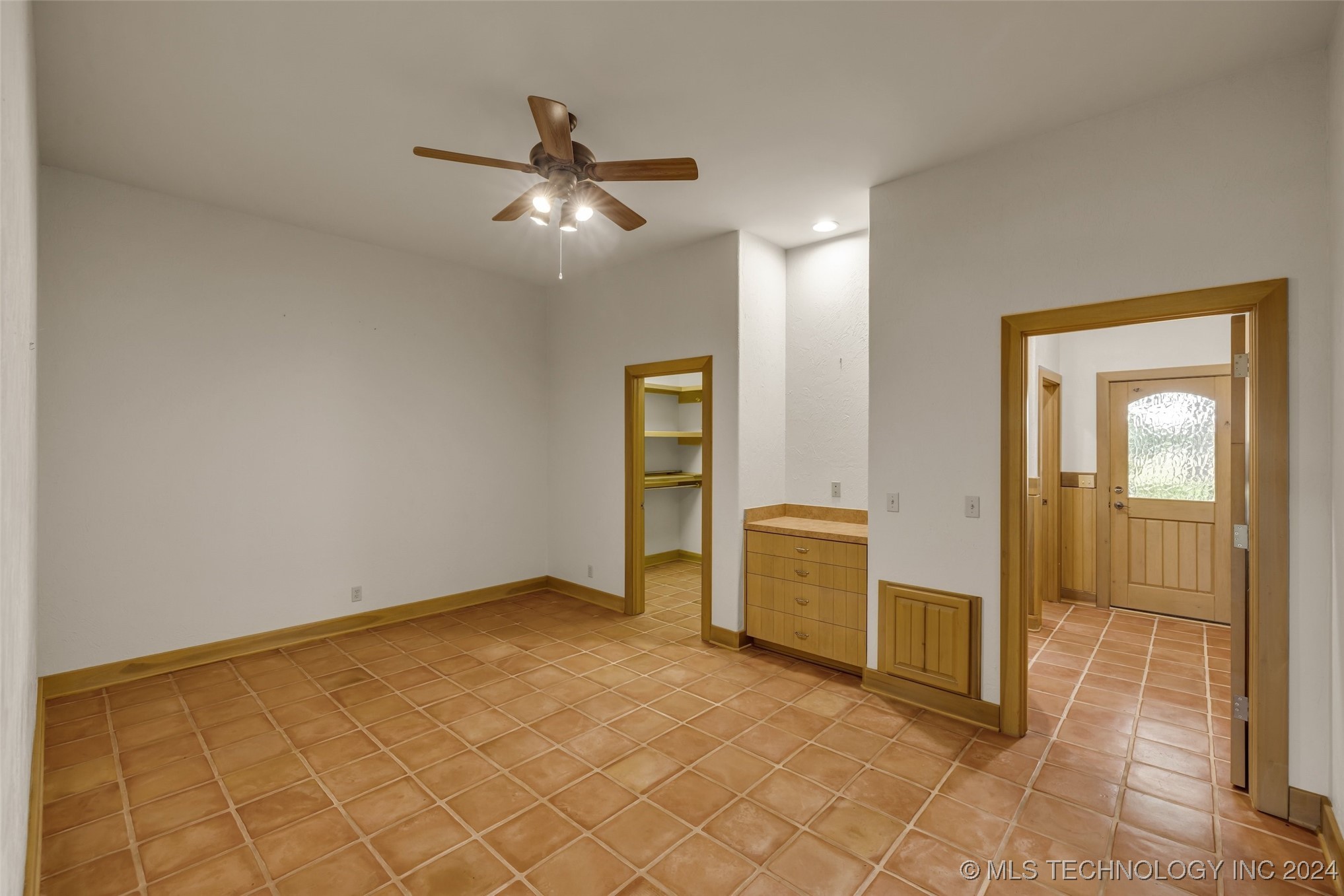 13136 S Yorktown Avenue