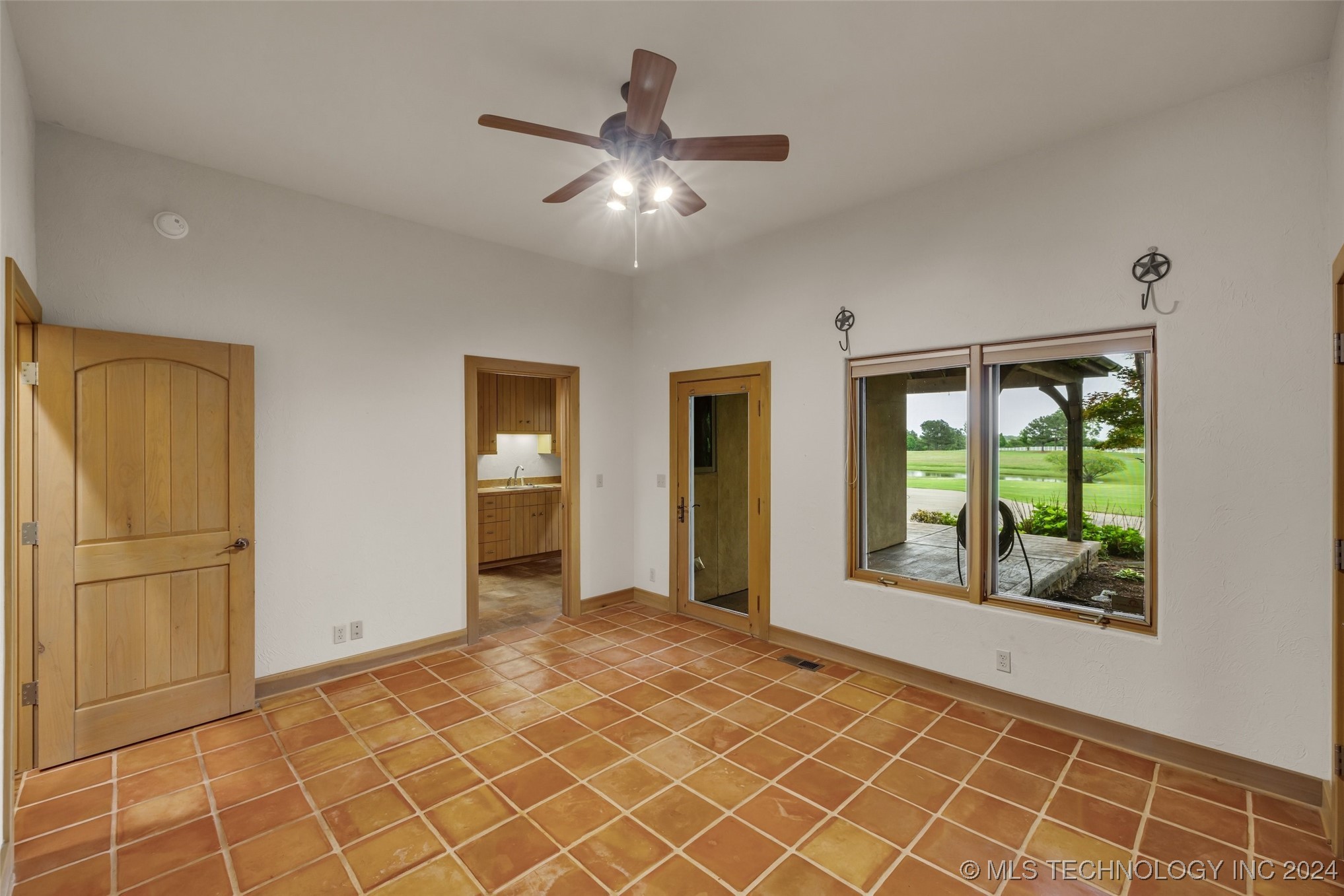 13136 S Yorktown Avenue