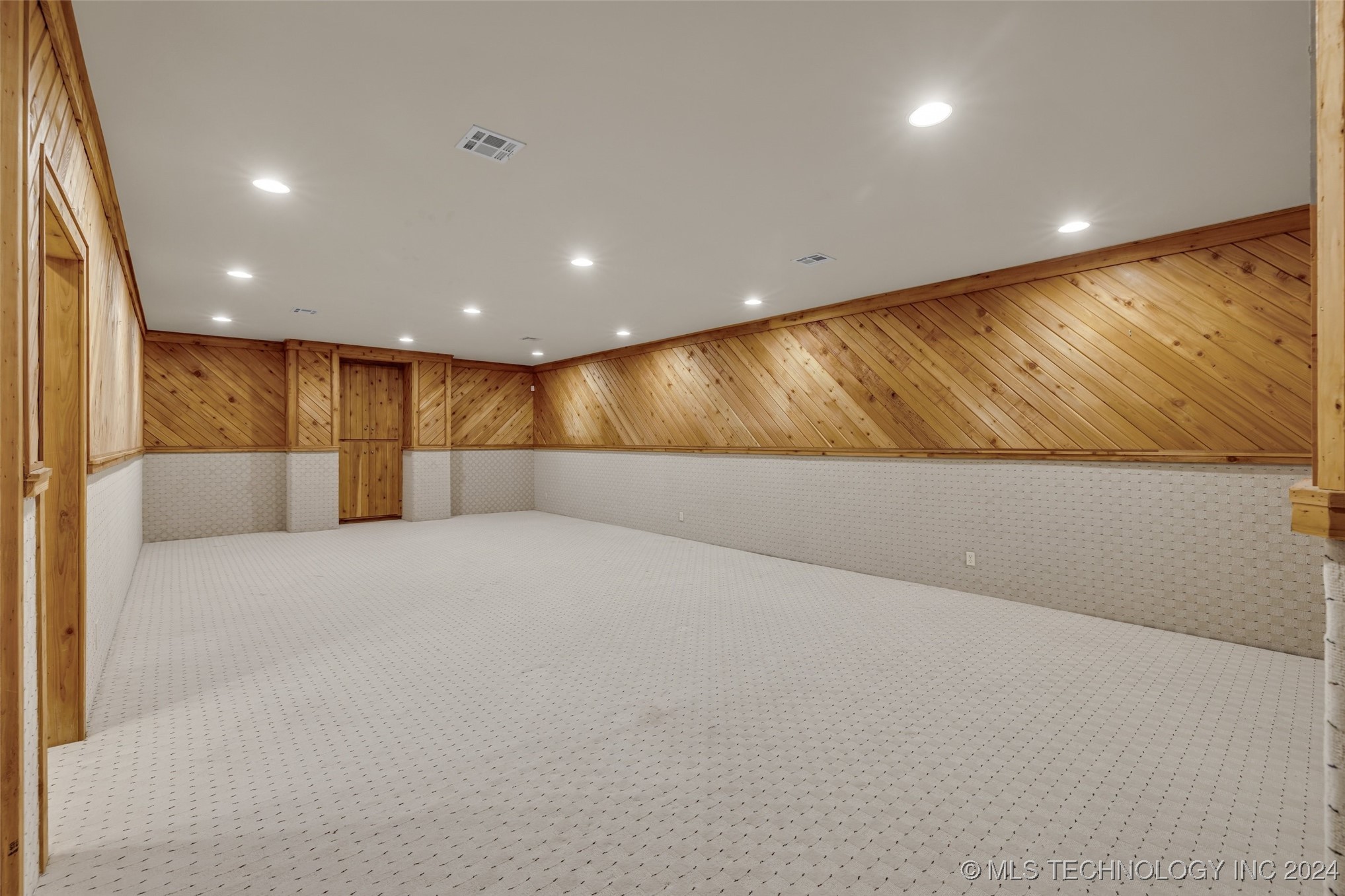 13136 S Yorktown Avenue